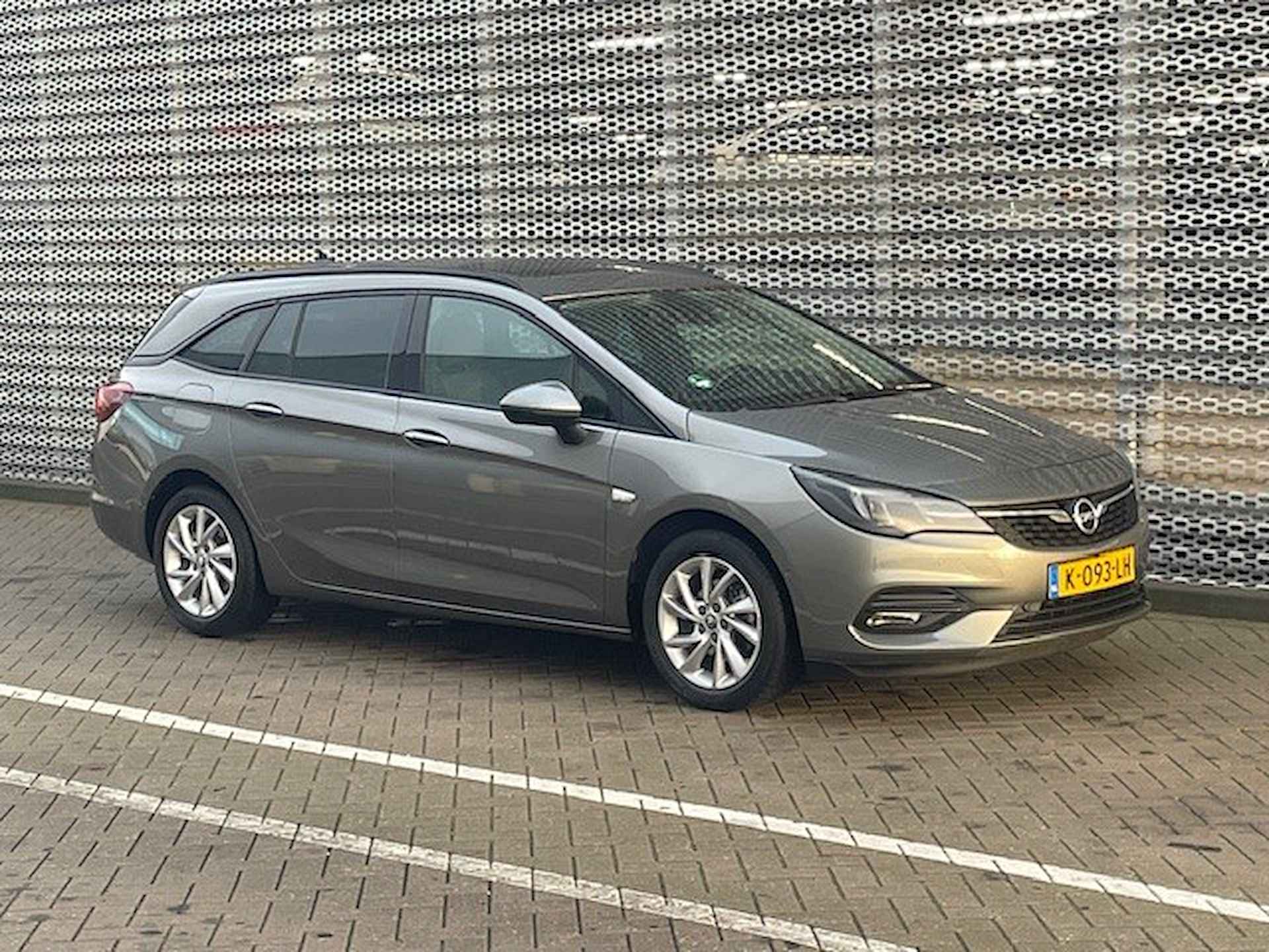 Opel Astra Sports Tourer 1.2 130PK Business Elegance Comfort Stoelen | Schuif/kantel dak | Dodehoek bewaking | Trekhaak | - 37/37