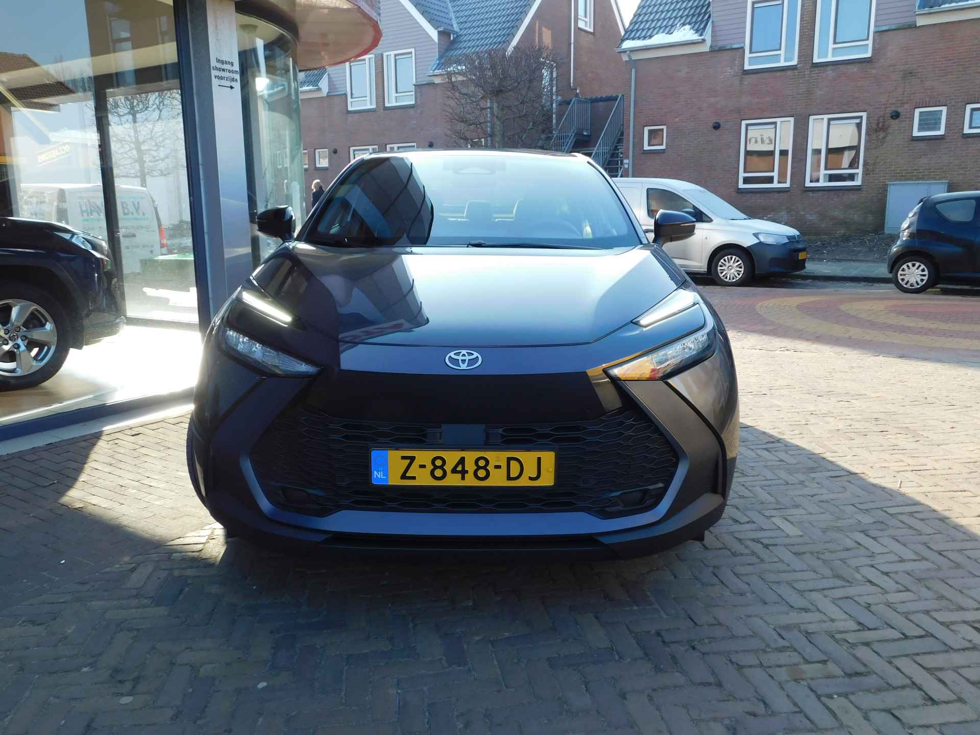 Toyota C-HR 1.8 Hybrid 140 Active | BSM | Navigatie | - 10/52