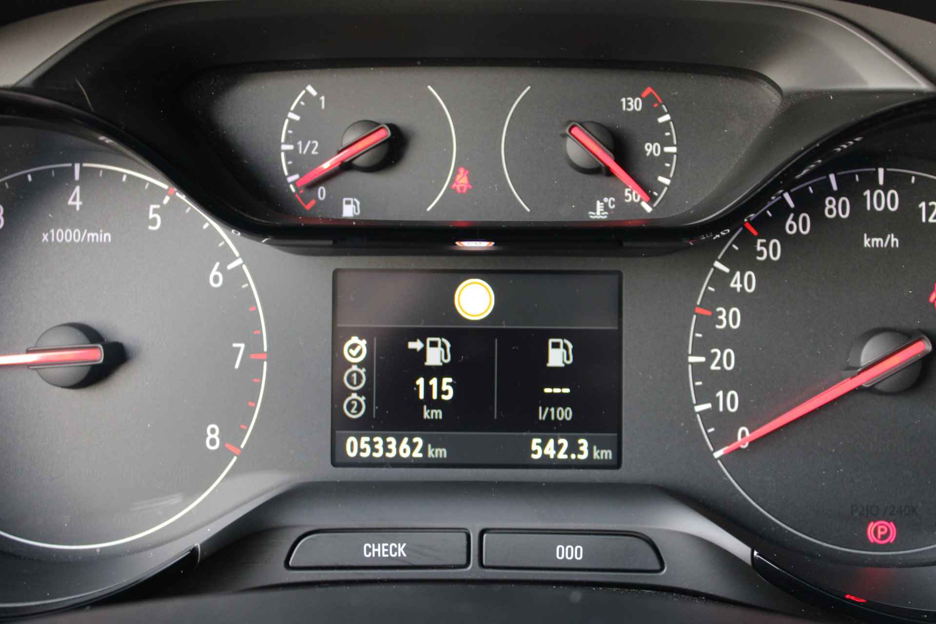 Opel Crossland 1.2 T. 110 pk Edition / Navigatie / Camera / 16"LMV / ECC / Cruise Control '' vraag een vrijblijvende offerte aan '' - 7/27