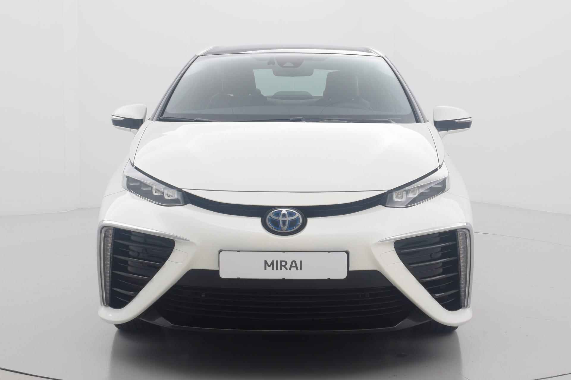 Toyota Mirai Hydrogen - 2/35