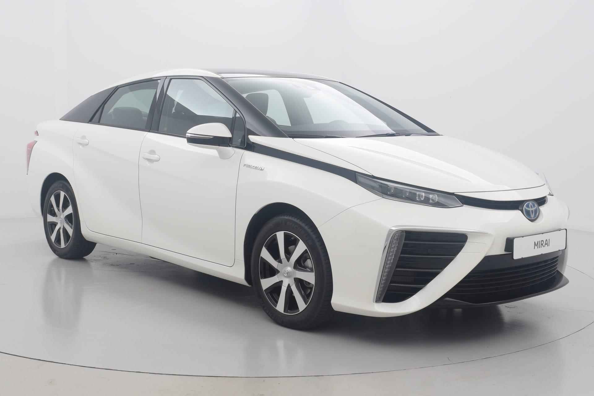 Toyota Mirai Hydrogen - 3/35