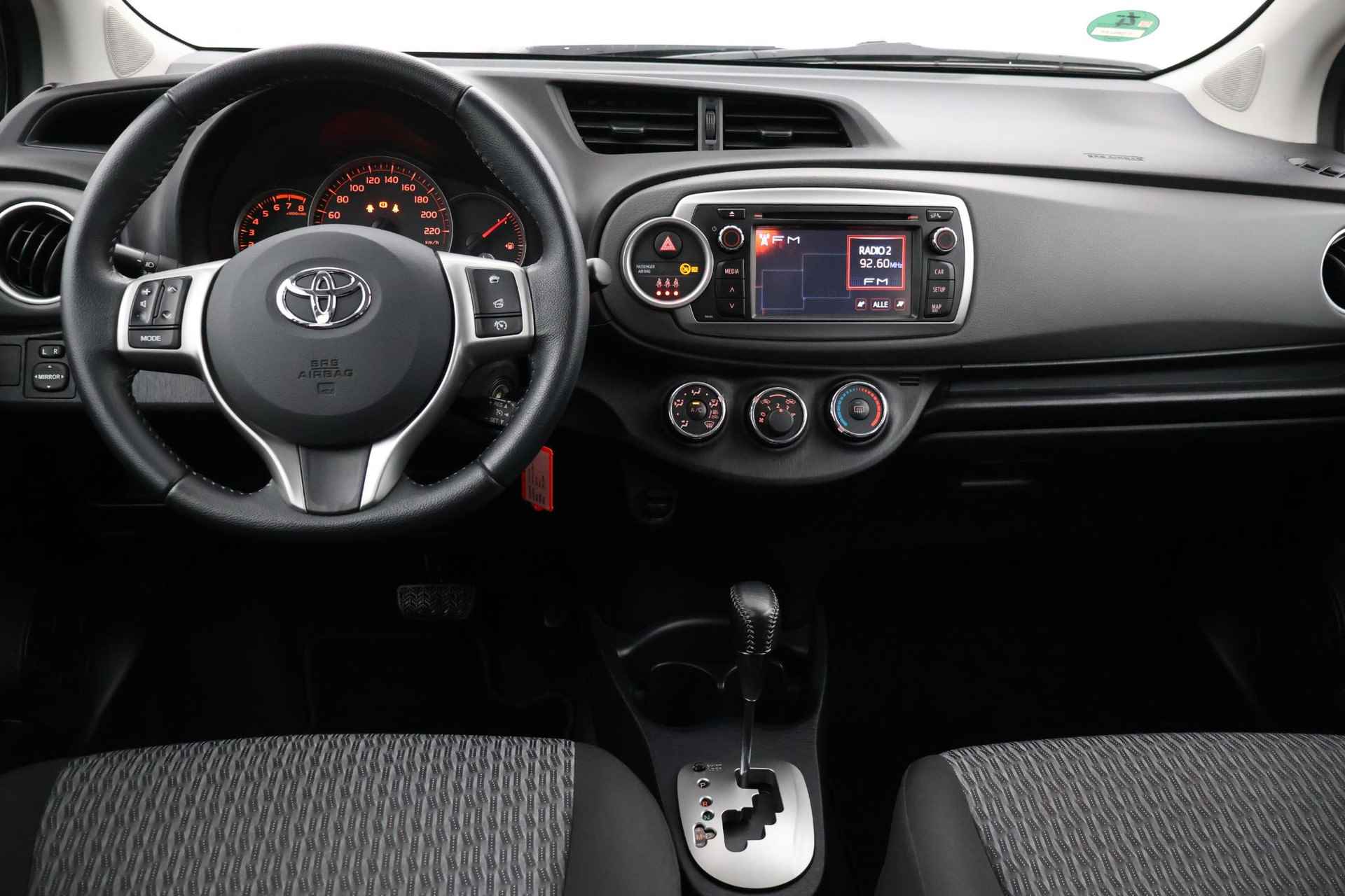 Toyota Yaris 1.3 VVT-i Aspiration 5drs - 18/28