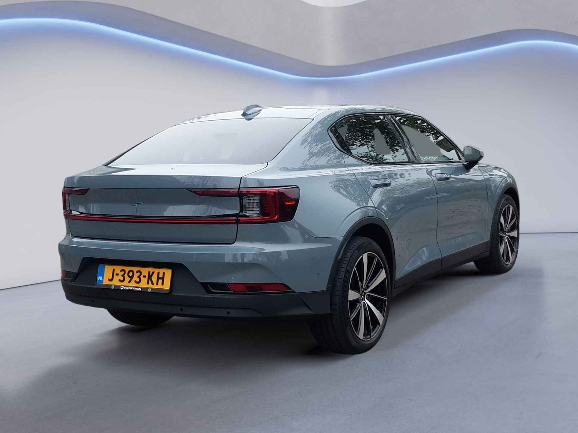 Polestar 2 Long Range Dual Motor Launch Edition 78kWh (408 PK) 1e-Eig, Keurig-Onderh, 12-Mnd-BOVAG, NL-Auto, Panoramadak, Elek.-Achterklep, Navigatie/Apple-Carplay/Android-Auto, Adaptive-Cruisecontrol, Camera-Rondomzicht, Parkeersensoren-V+A, Keyless-Entry/Start, DAB, Stoelverwarming-V+A, Premium-Audio, Stuurverwarming, Lm-Velgen-19Inch, Privacy-Glas - 4/41