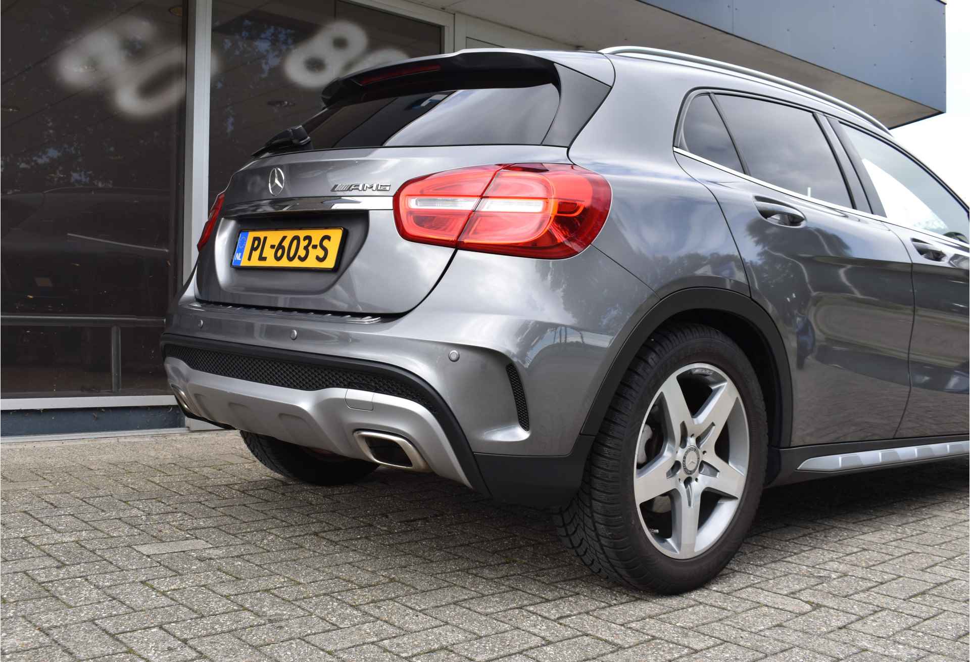 Mercedes-Benz GLA 180 AMG Line / Leder / Xenon / 18" LM / Navi / - 39/46