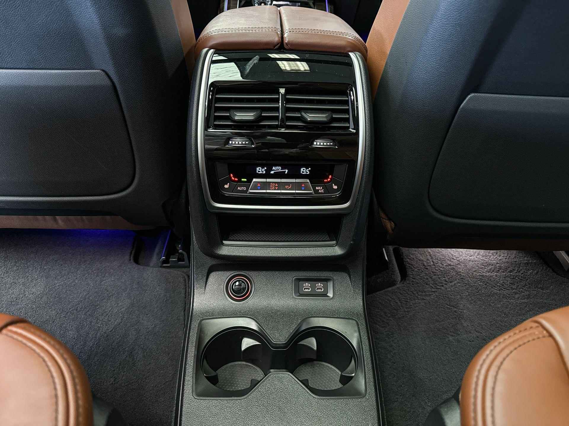 BMW X7 M50i High Executive | M Sport | Massagestoelen | Bowers & Wilkins | Skylounge | Trekhaak | - 21/31