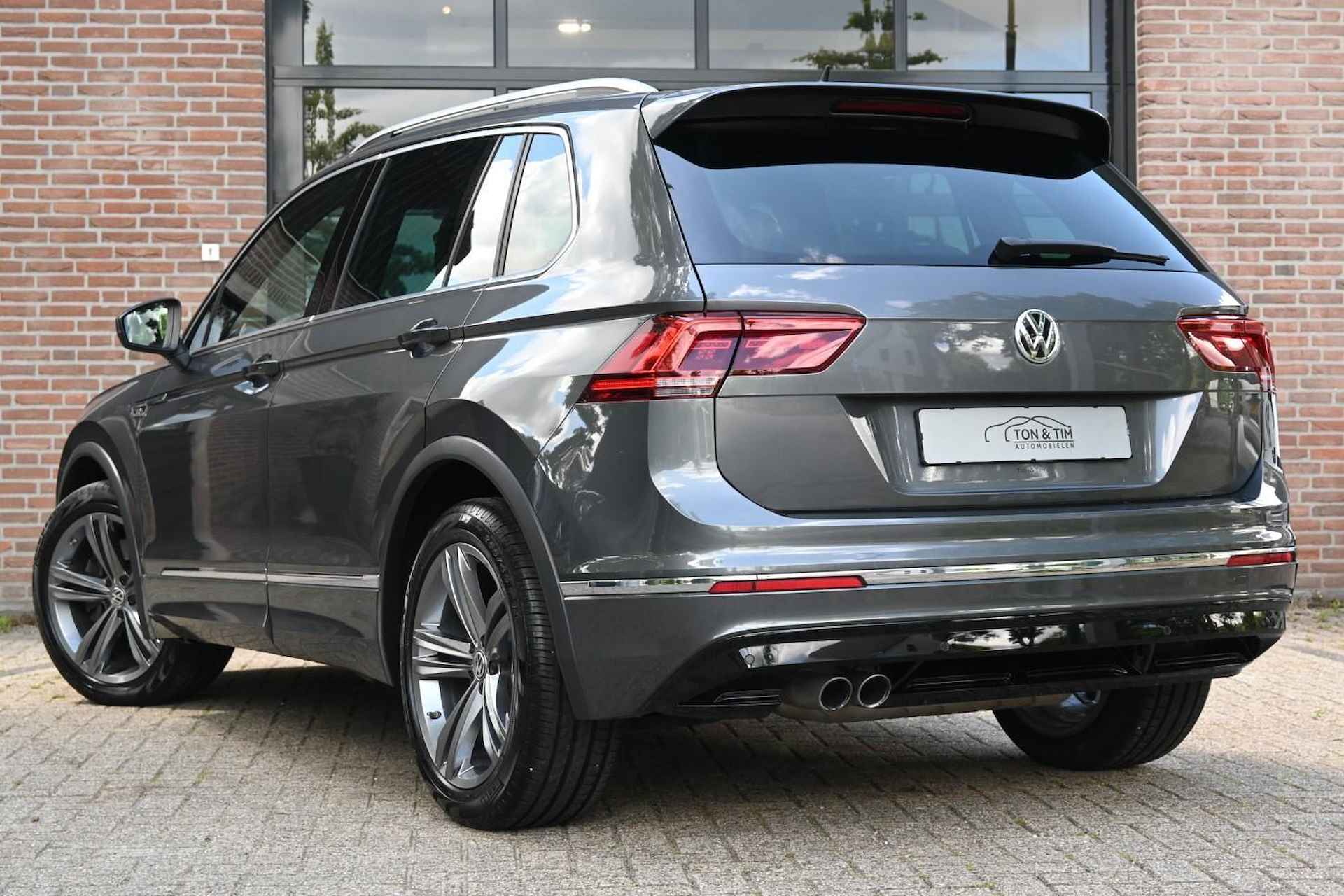 Volkswagen Tiguan 2.0 TSI 4Motion 2x R-LINE PANO Trekhaak Virtual '17 - 3/50