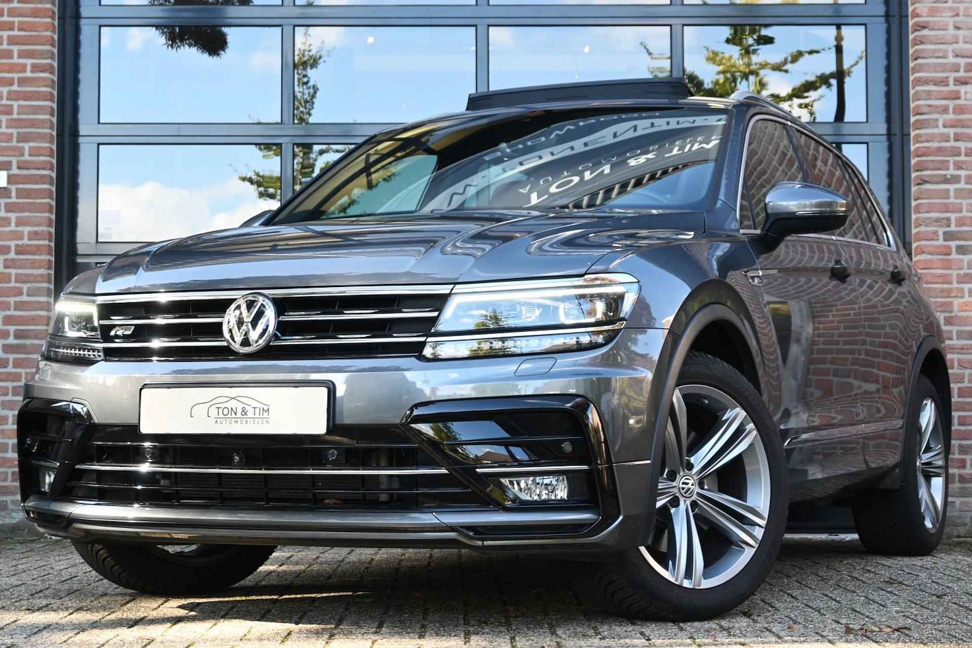 Volkswagen Tiguan 2.0 TSI 4Motion 2x R-LINE PANO Trekhaak Virtual '17 - 1/50