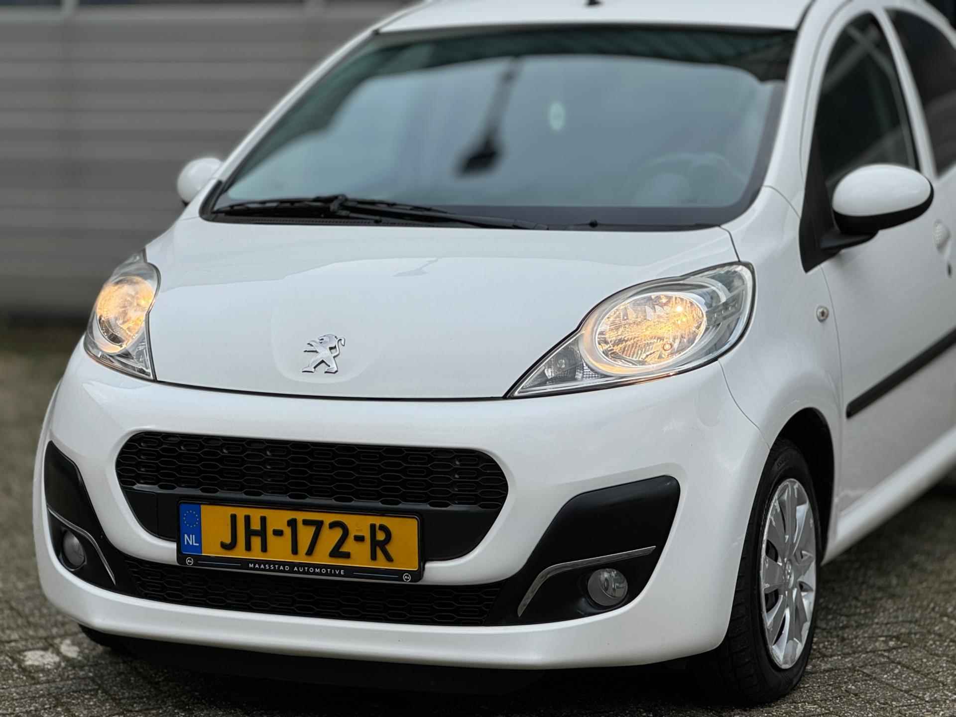 Peugeot 107 1.0|Airco|Lage KM|5drs|Facelift|Topstaat|Toerenteller|Zeer nette auto|Blauwe accenten|Rijdt en schakelt perfect - 17/31