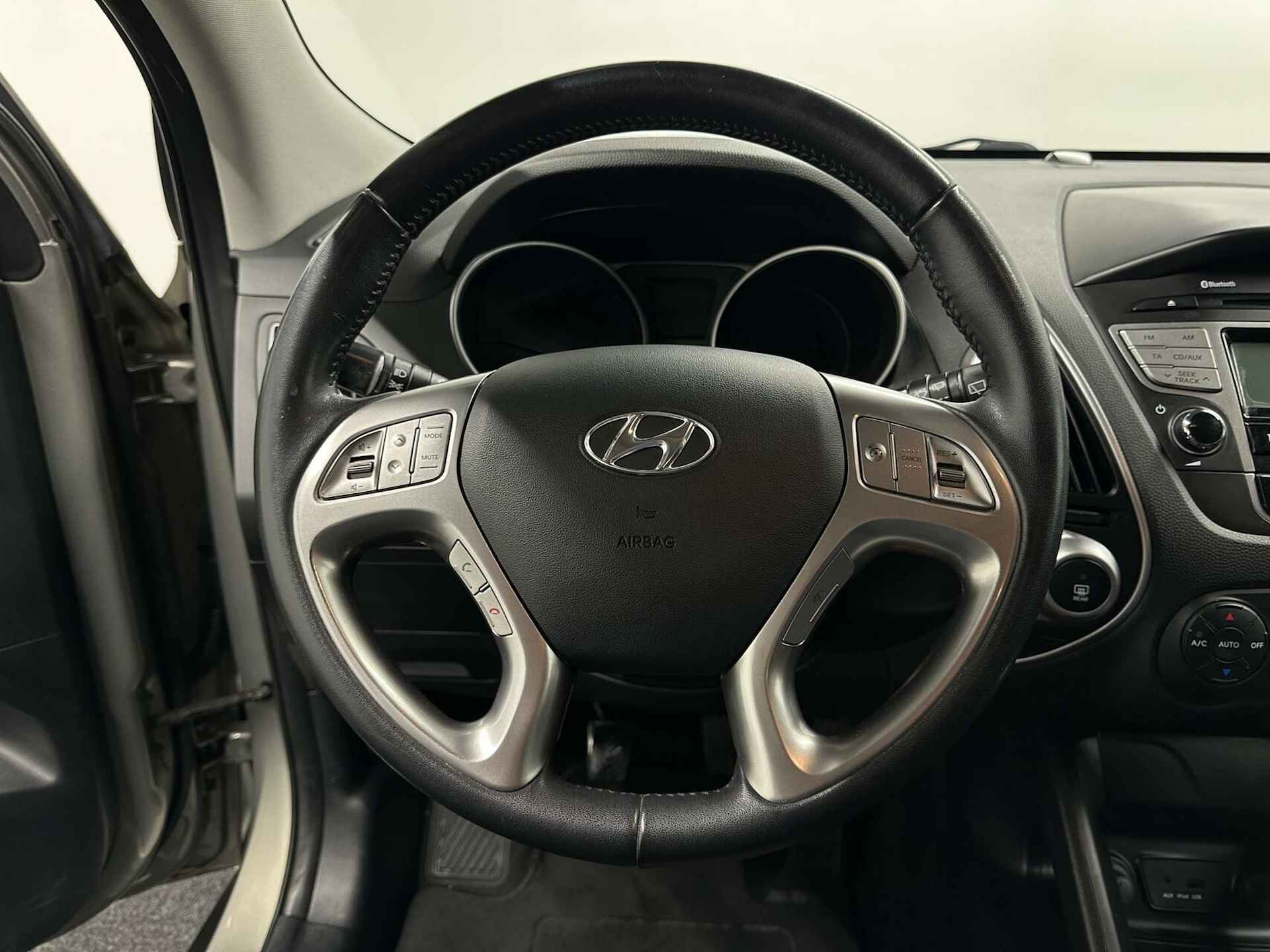 Hyundai ix35 1.6i GDI Dynamic CRUISE TREKHAAK LM - 21/38