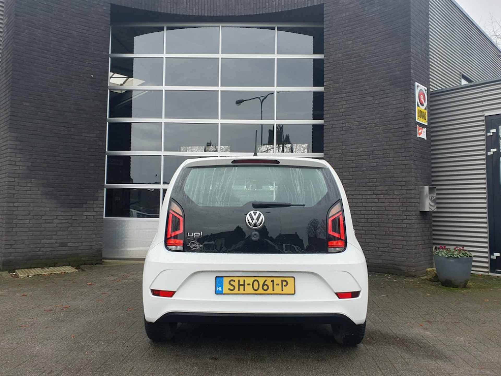 Volkswagen Up! 1.0 BMT take up! 60PK, airco, - 9/11