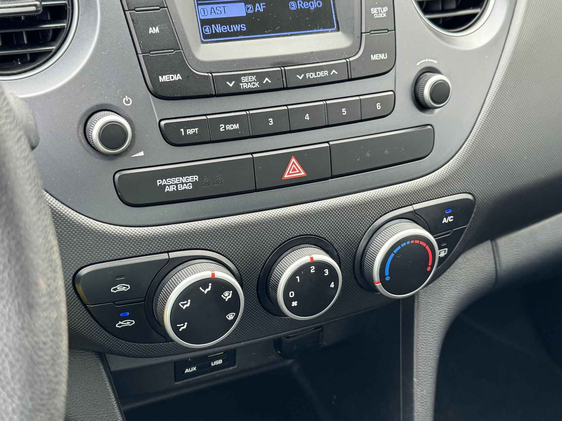 Hyundai i10 1.0i Comfort / Cruise control / Airco / Elektrisch verstelbare spiegels / USB/AUX aansluiting - 20/32