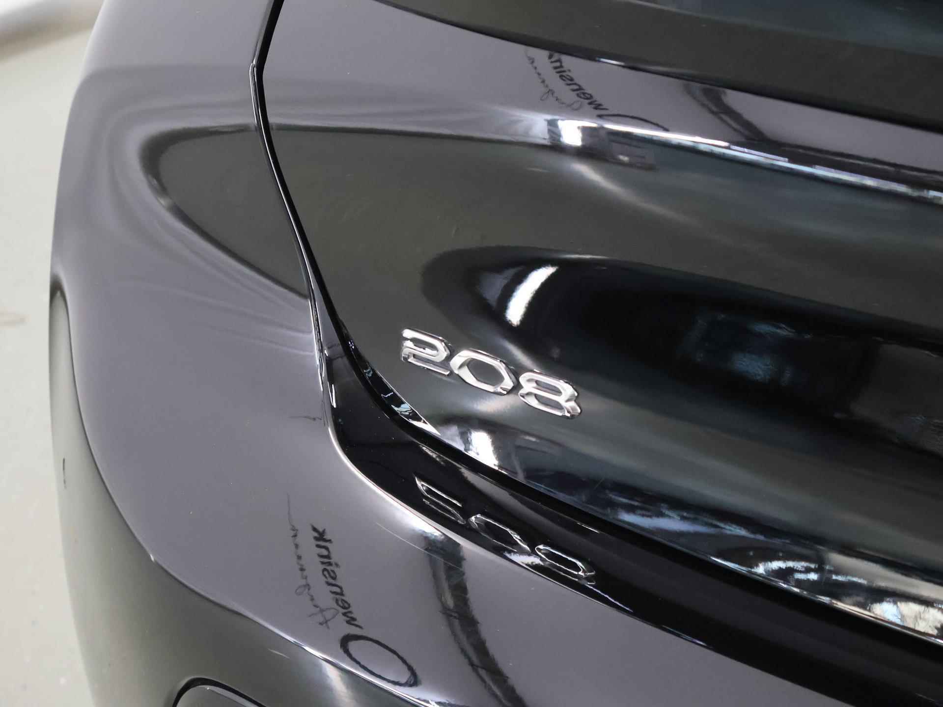 Peugeot 208 1.2 PureTech Allure Pack | Navigatie | Stoelverwarming | Cruise Control | Climate Control | Lane Assist | Lichtmetalen velgen | Privacy glas | Apple Carplay - 37/40