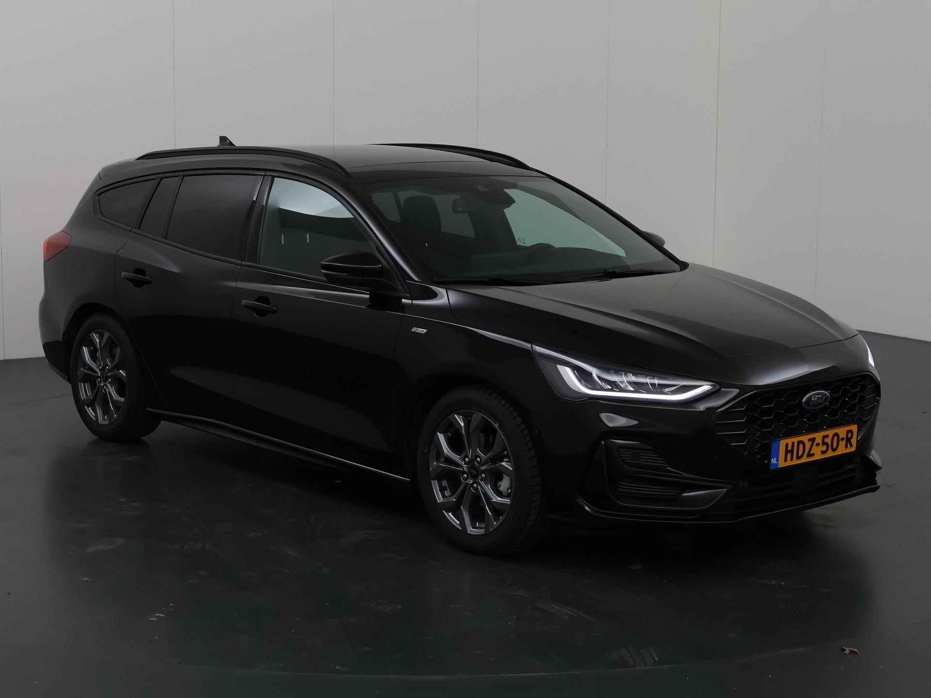 Ford Focus 1.0 EcoBoost Hybrid ST Line | Panoramadak | Parkeercamera | Winterpakket | Cruise Control Adaptief | Dodehoekdetectie | Navigatie | - 24/40