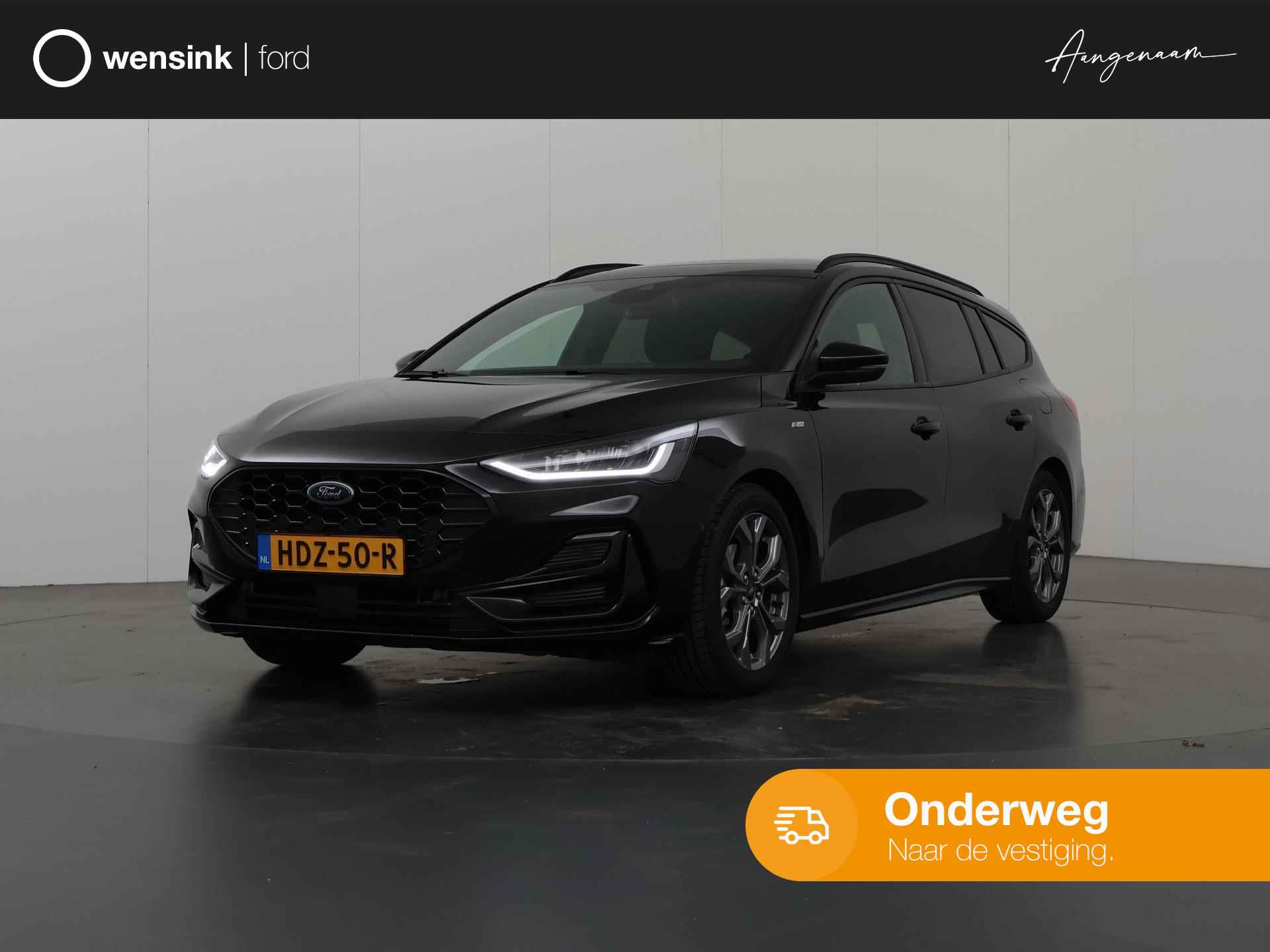 Ford Focus 1.0 EcoBoost Hybrid ST Line | Panoramadak | Parkeercamera | Winterpakket | Cruise Control Adaptief | Dodehoekdetectie | Navigatie |