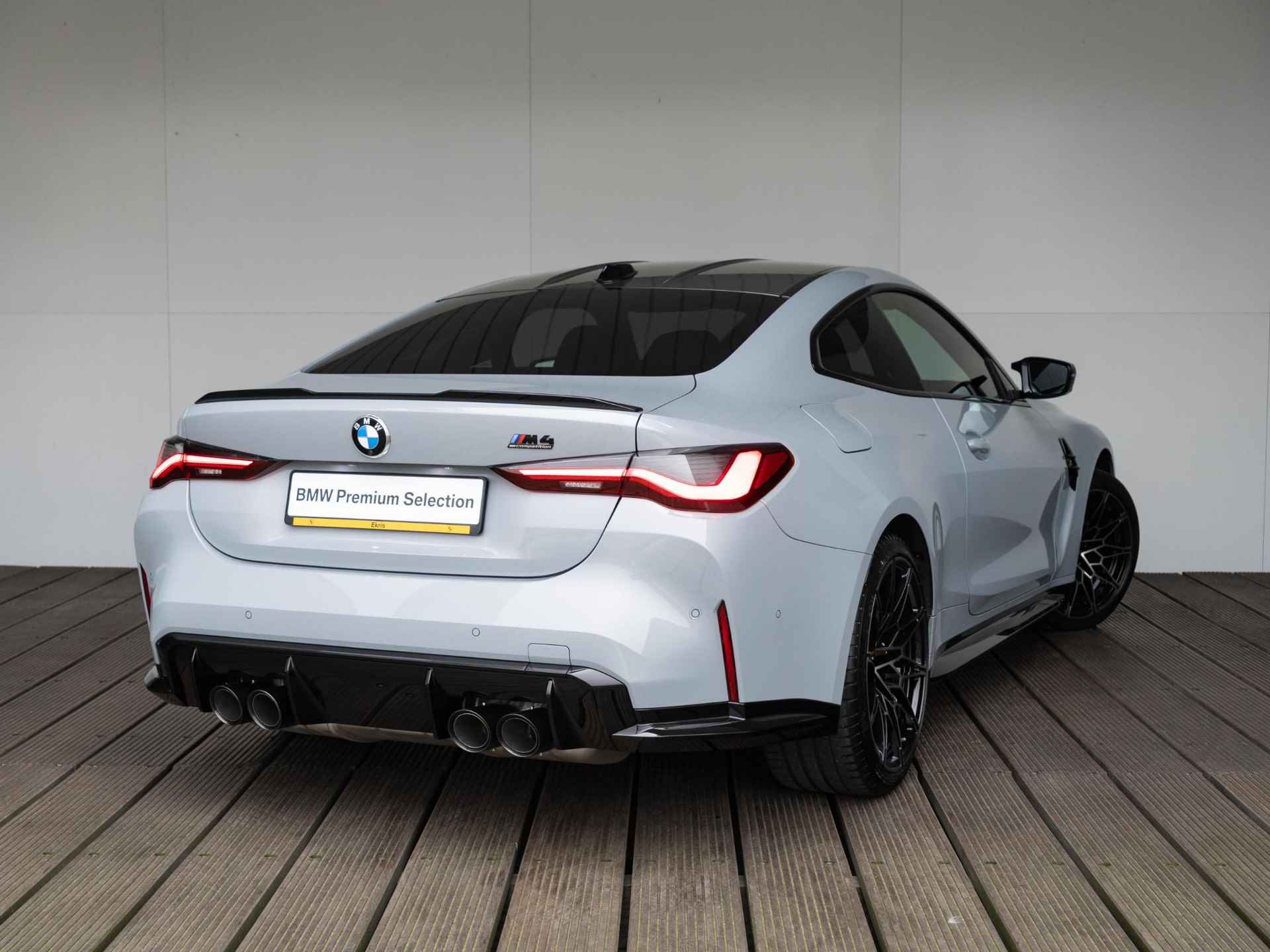 BMW M4 Coupé xDrive | M Drive Professional | M Carbon-keramisch remmen | Driving Assistant Professional | Harman Kardon | BMW Laserlight - 2/51