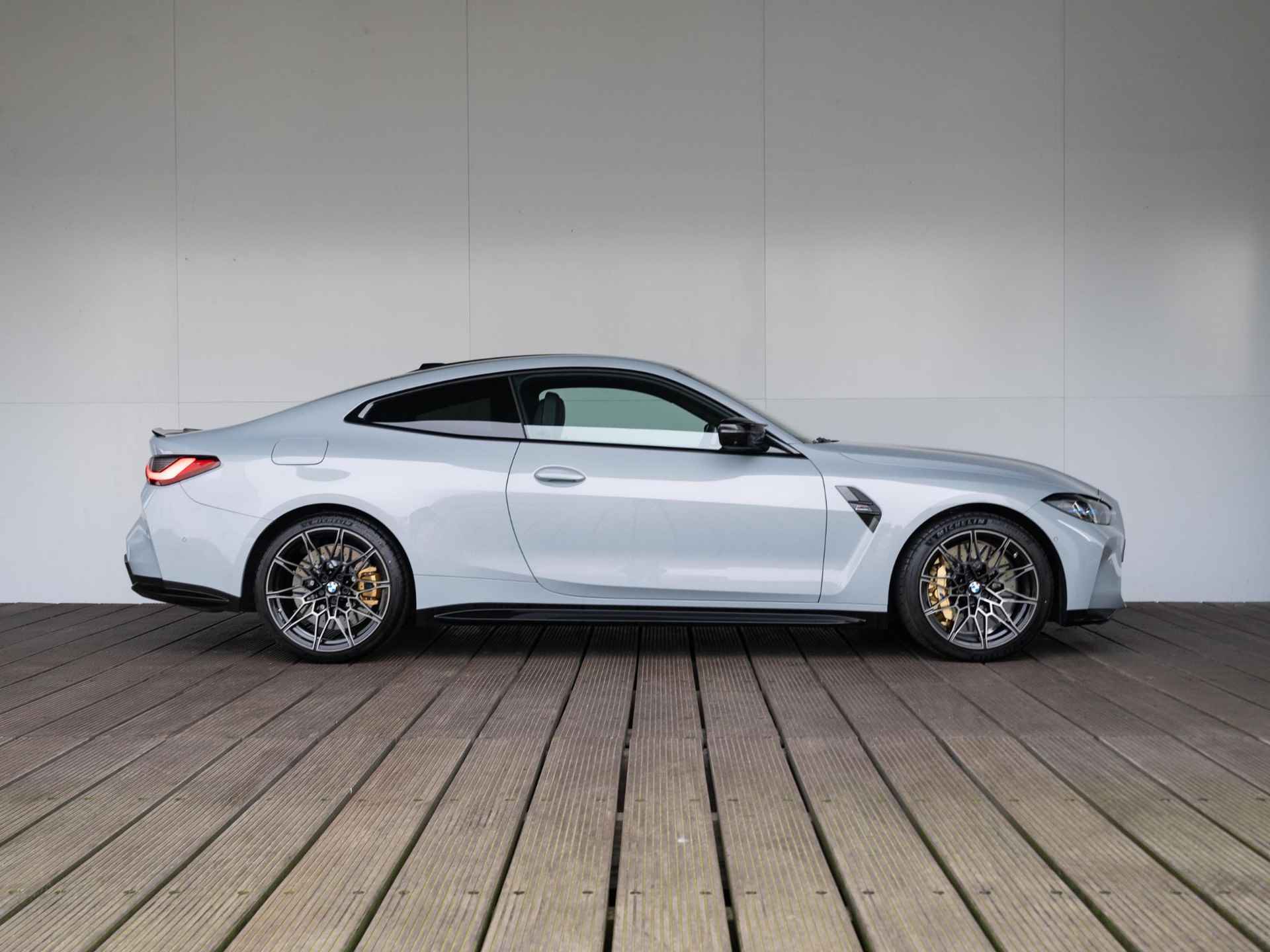 BMW M4 Coupé xDrive | M Drive Professional | M Carbon-keramisch remmen | Driving Assistant Professional | Harman Kardon | BMW Laserlight - 4/51