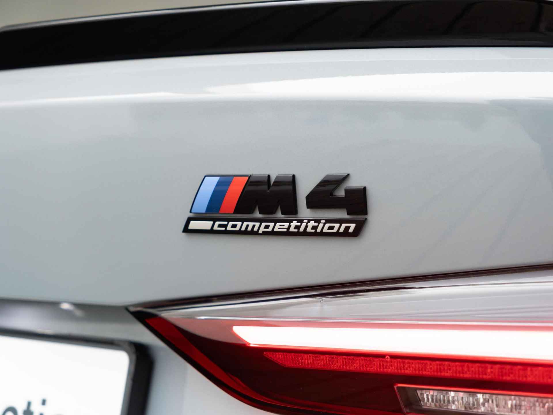 BMW M4 Coupé xDrive | M Drive Professional | M Carbon-keramisch remmen | Driving Assistant Professional | Harman Kardon | BMW Laserlight - 23/51