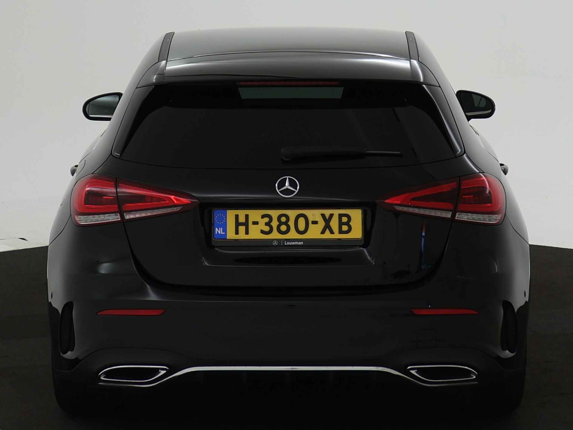 Mercedes-Benz A-Klasse 160 Business Solution AMG | Navigatie | Stoelverwarming | Inclusief 24 maanden MB Certified garantie voor Europa. - 27/41