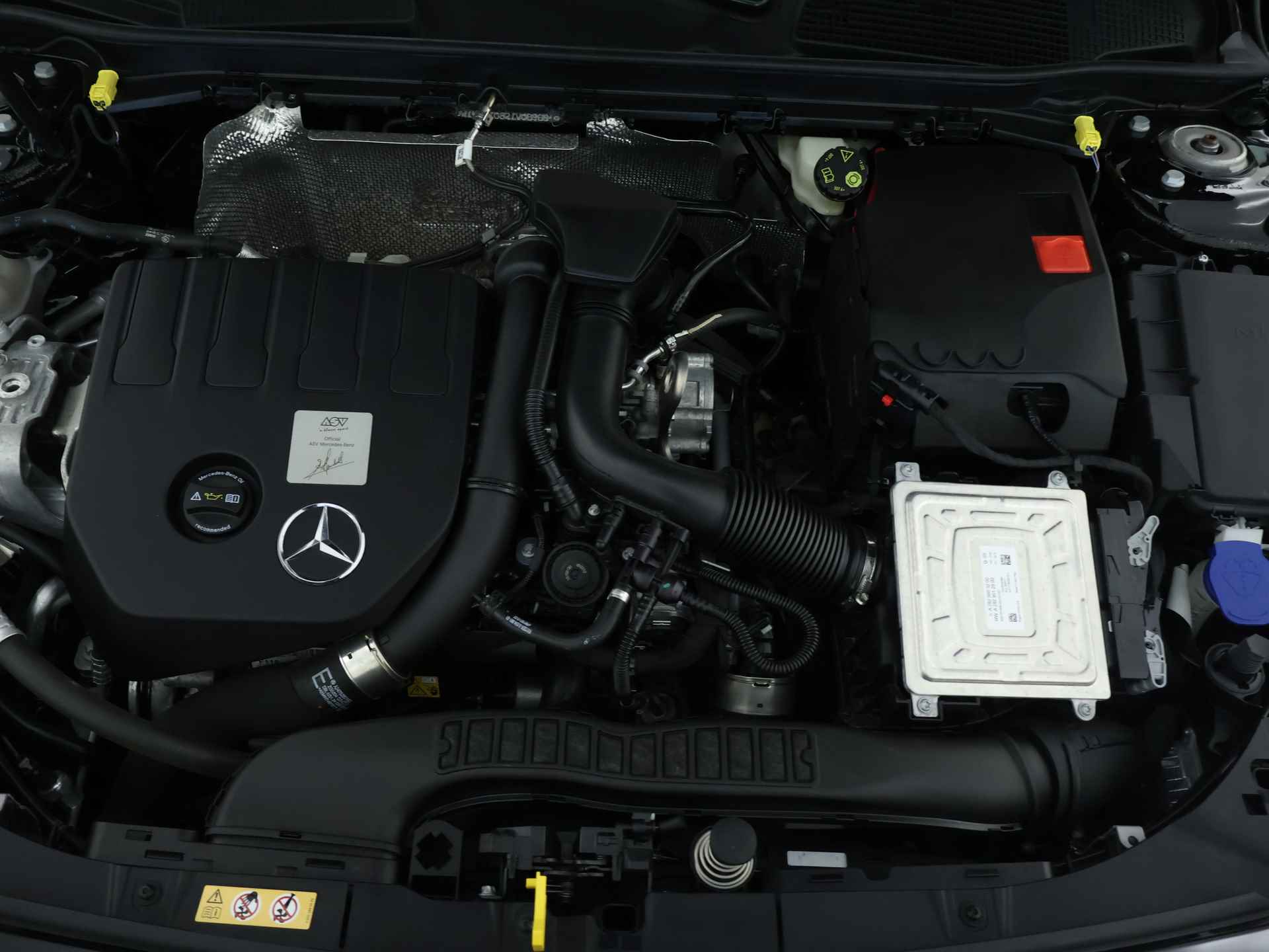 Mercedes-Benz A-Klasse 160 Business Solution AMG | Navigatie | Stoelverwarming | Inclusief 24 maanden MB Certified garantie voor Europa. - 38/41