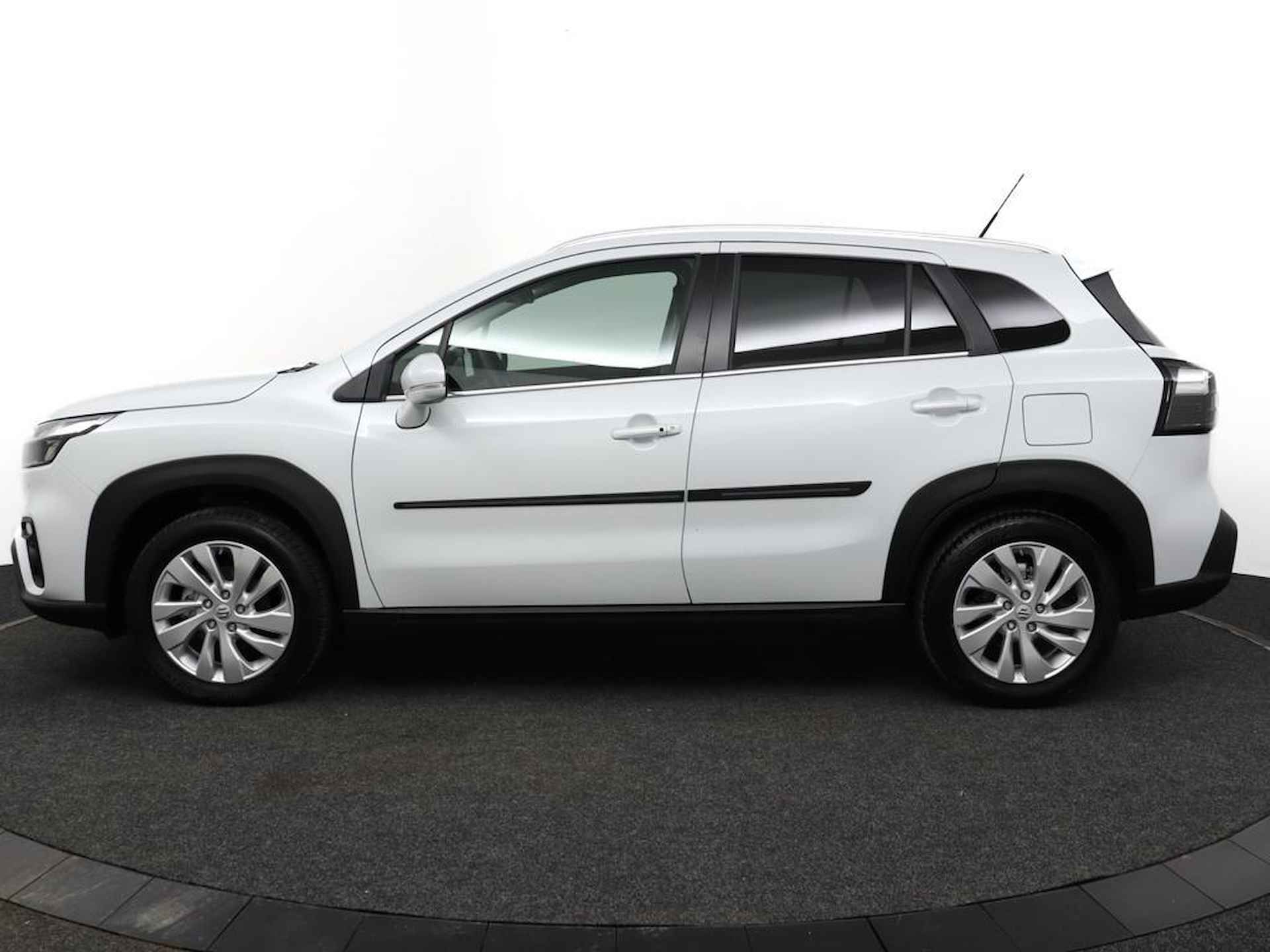 Suzuki S-Cross 1.4 Boosterjet Select Smart Hybrid ADG Edition | Climate control | Cruise control adaptive | Apple car play, Android auto | Stoelverwarming | PDC voor en achter | All season | Trekhaak | - 3/51