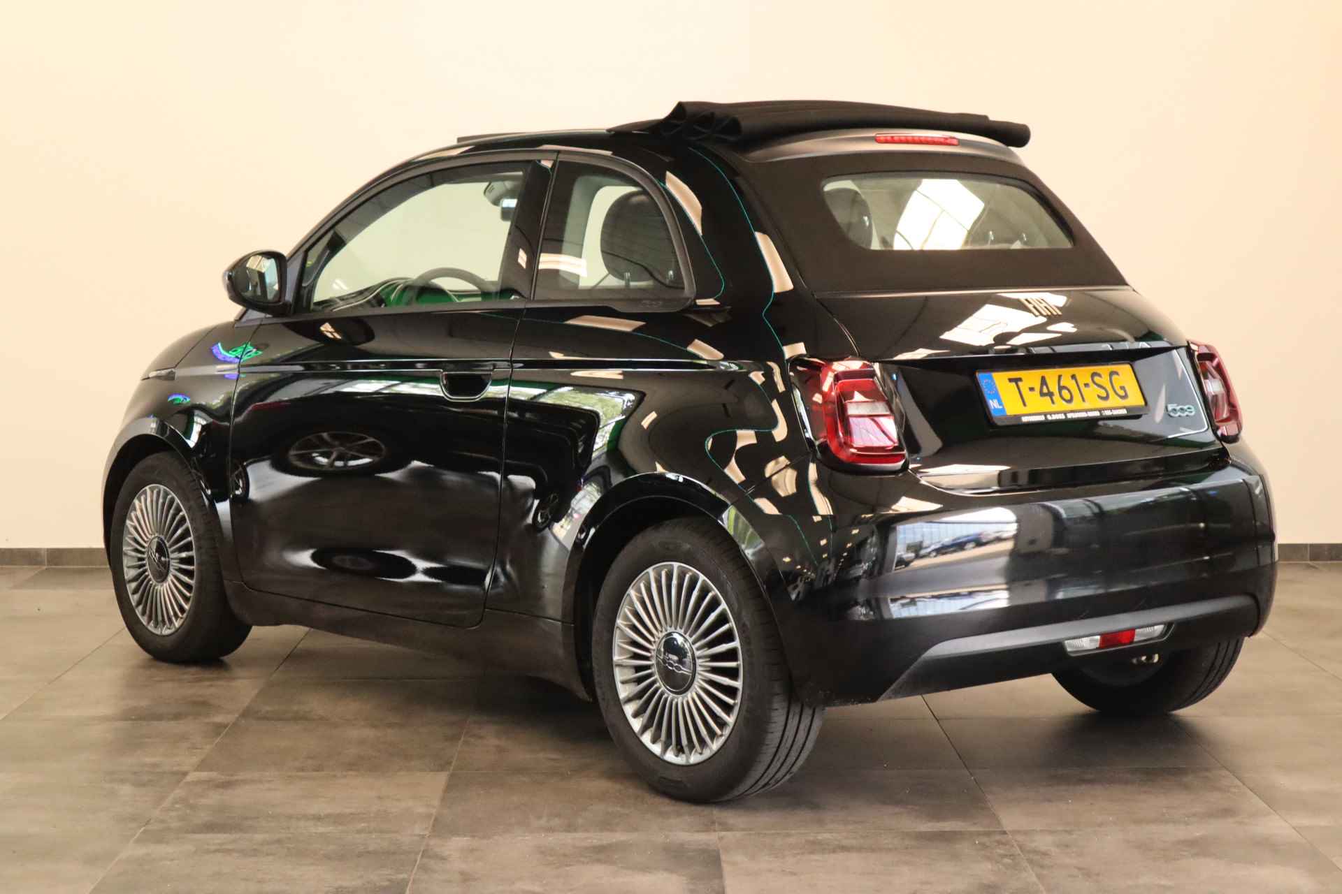 Fiat 500E CABRIO Navigatie CruiseControl 16'lmv NAP! 2 jaar garantie mogelijk* (vraag naar de voorwaarden) - 3/22