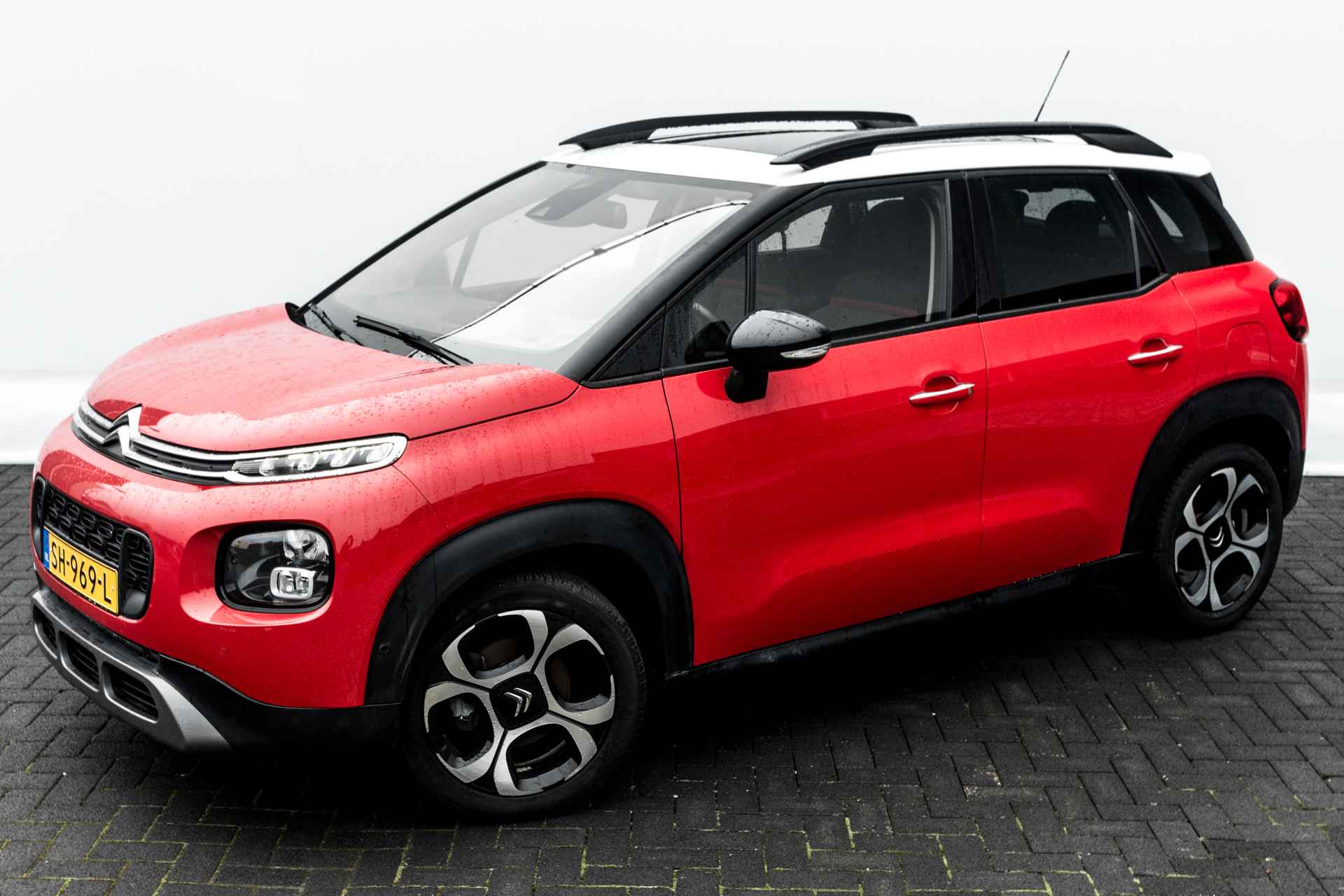 Citroën C3 Aircross 1.2 131 PK PureTech S&S Shine hoge instap. | Pano Dak | Clima | Navigatie | 16 INCH LMV | CR Control Head-up display | - 7/35