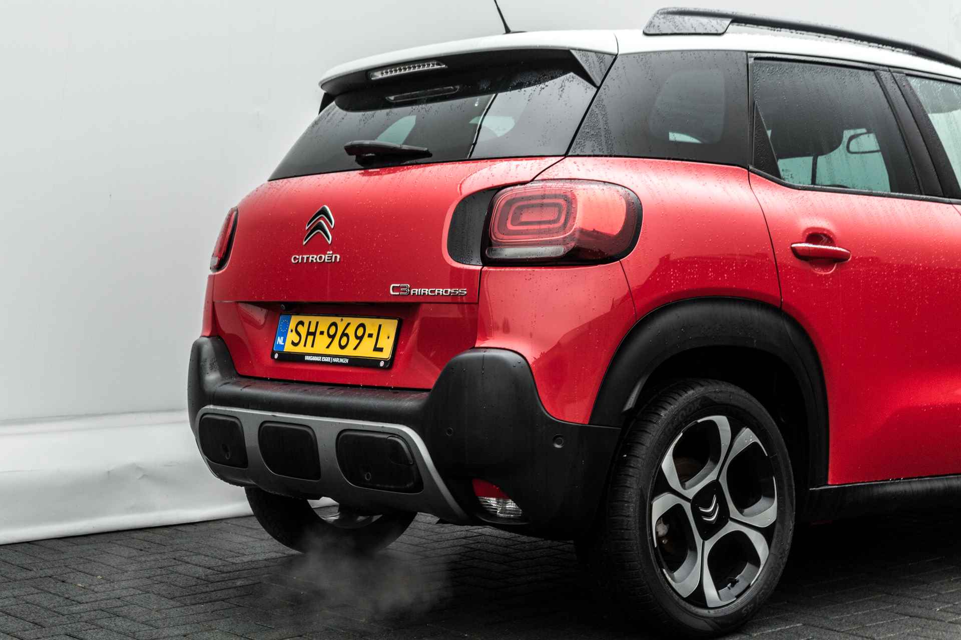 Citroën C3 Aircross 1.2 131 PK PureTech S&S Shine hoge instap. | Pano Dak | Clima | Navigatie | 16 INCH LMV | CR Control Head-up display | - 21/35