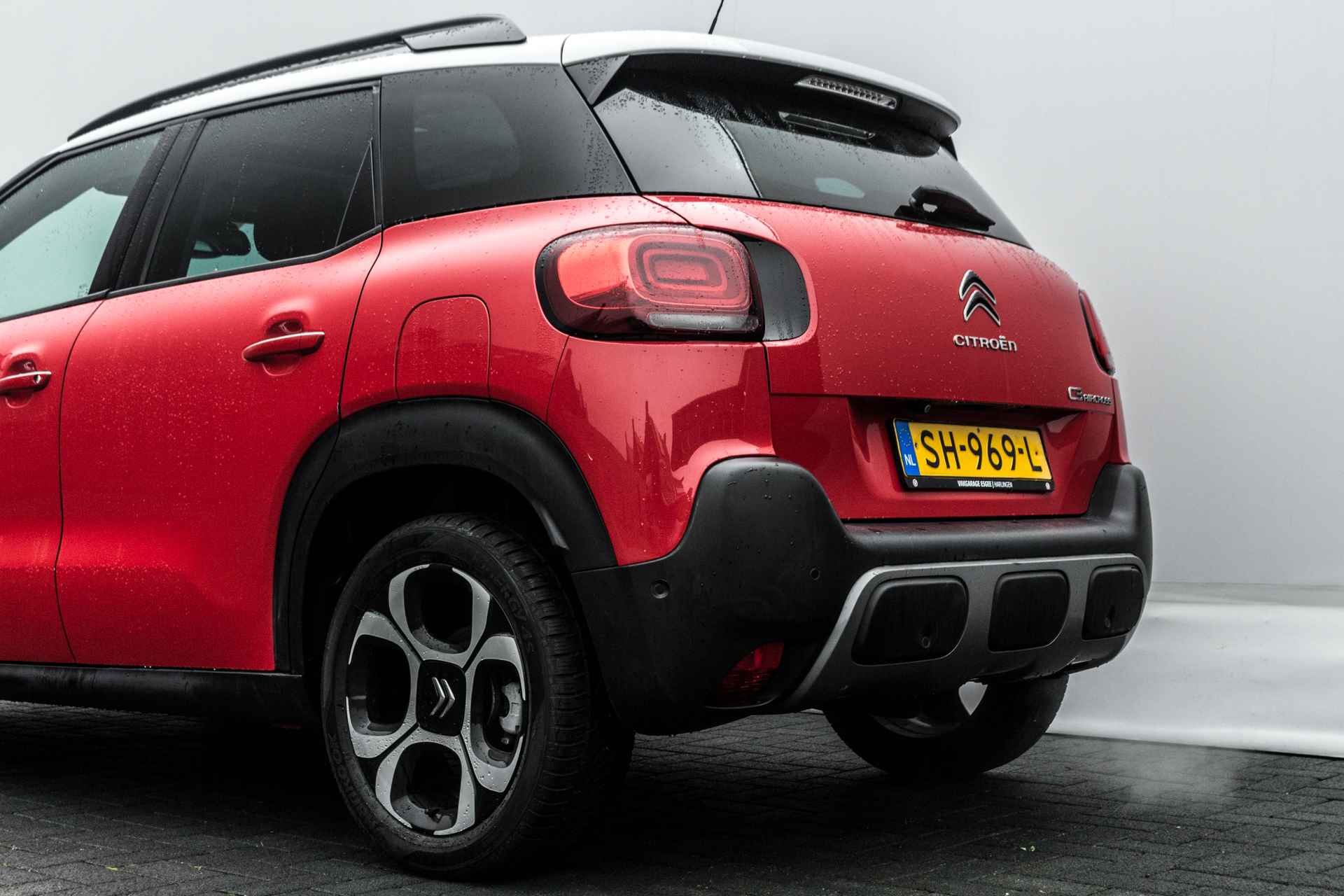 Citroën C3 Aircross 1.2 131 PK PureTech S&S Shine hoge instap. | Pano Dak | Clima | Navigatie | 16 INCH LMV | CR Control Head-up display | - 23/35