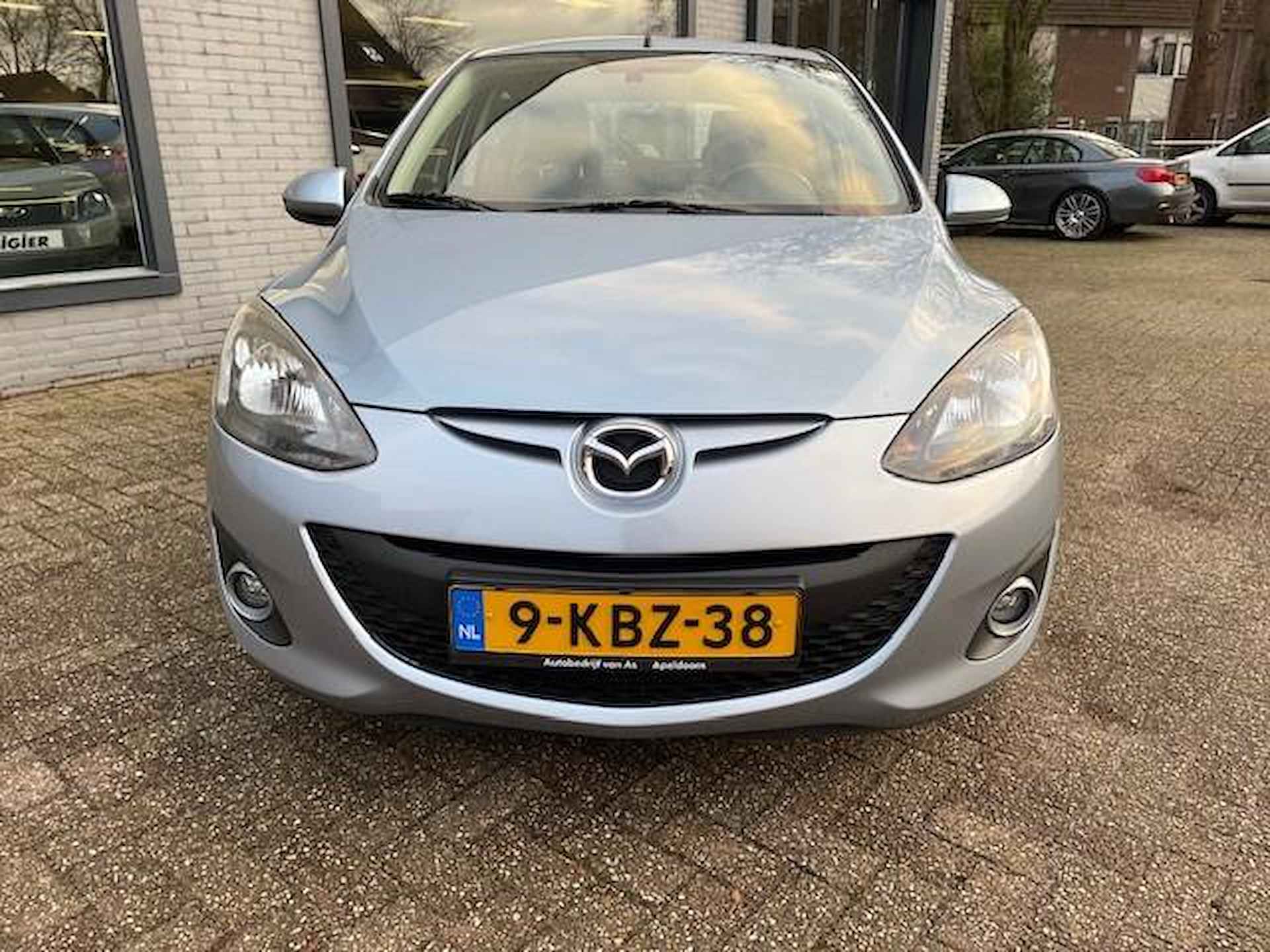 Mazda 2 1.5 GT-L Automaat | Stoelverwarming | parkeersensoren achter | airco - 4/10