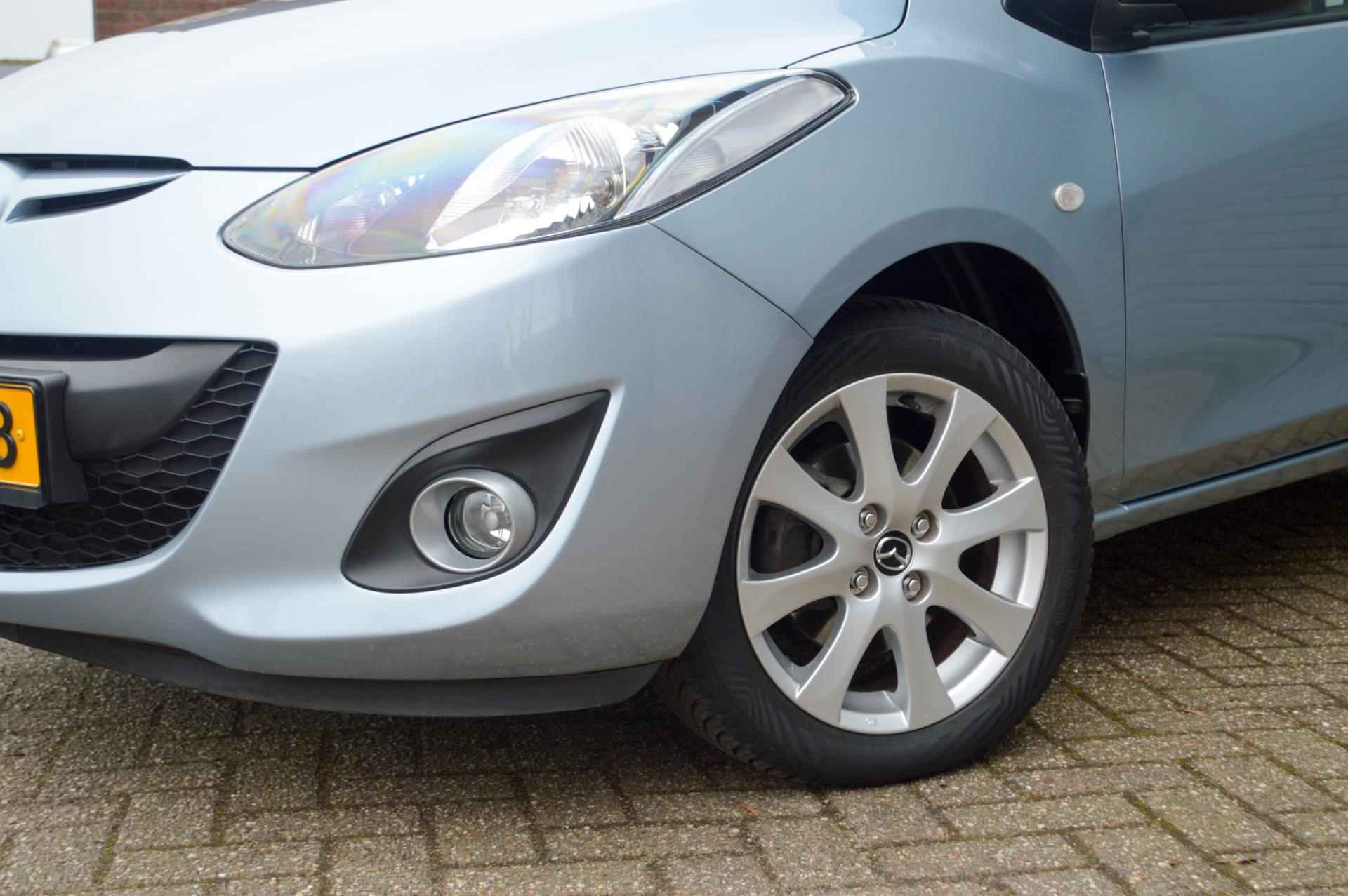 Mazda 2 1.5 GT-L Automaat |Stoelverwarming|All season banden|Parkeersensoren|airco - 25/28