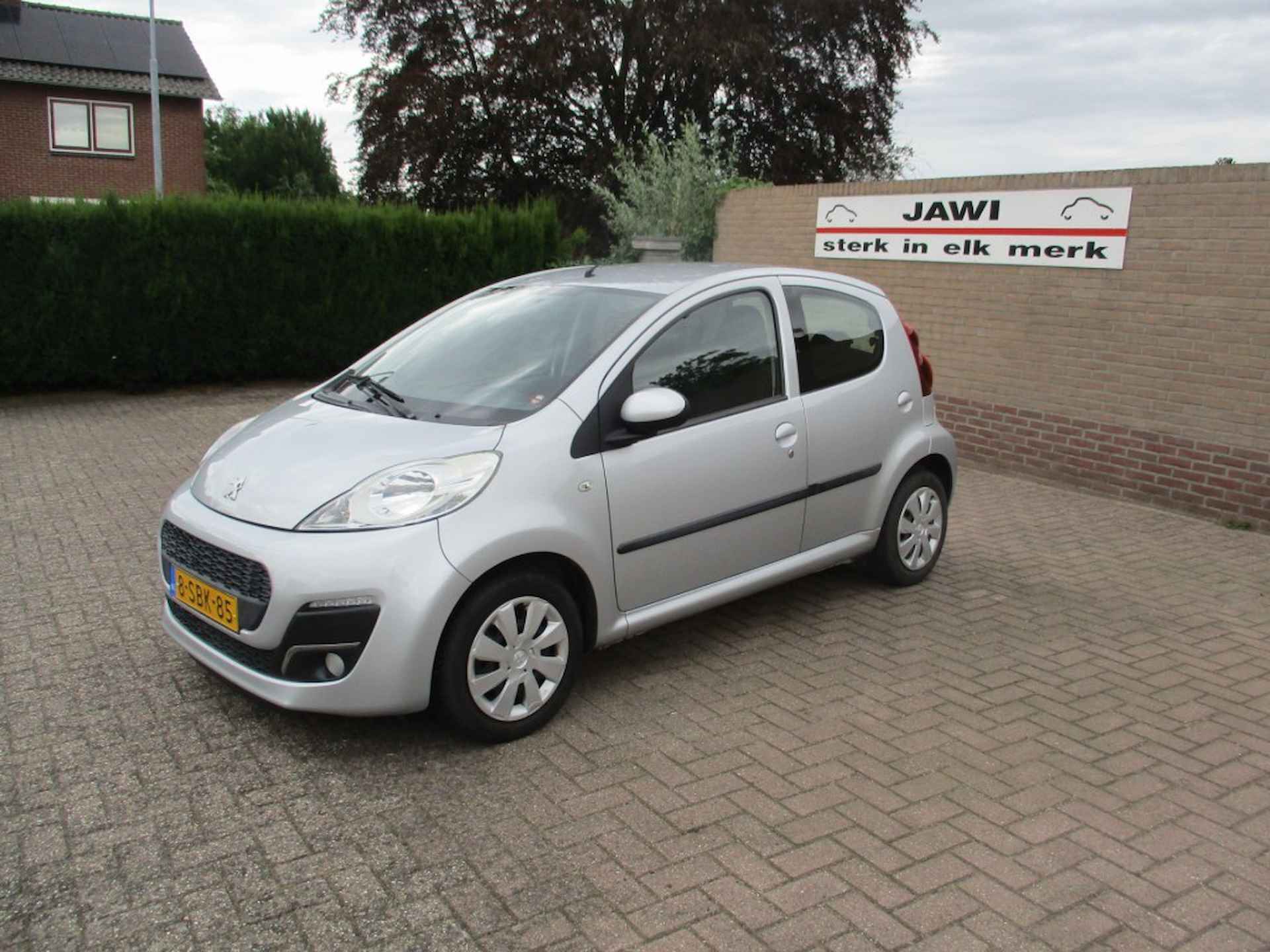 PEUGEOT 107 1.0 ACTIVE - 2/9