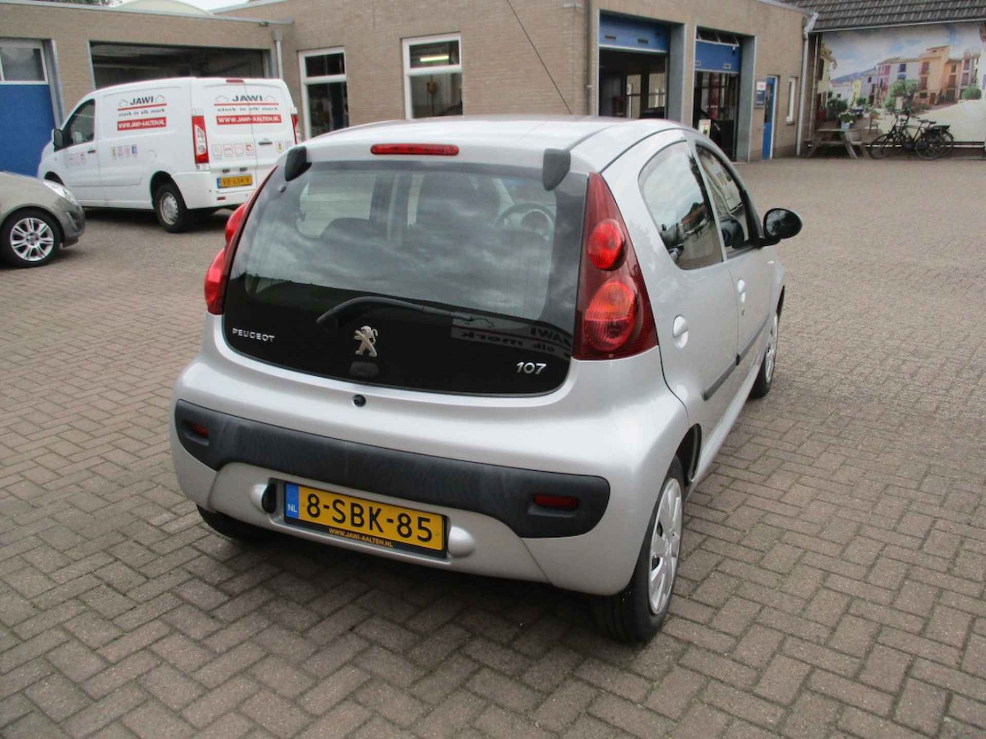 PEUGEOT 107 1.0 ACTIVE - 4/9