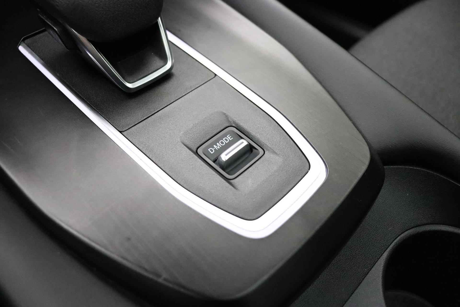 Nissan Qashqai 1.3 MHEV Xtronic N-Connecta 1800 kg trekgewicht! | Automaat | Navigatie | Panoramadak | Rondomzicht camera | Getint glas | Dakrails | Keyless - 28/37