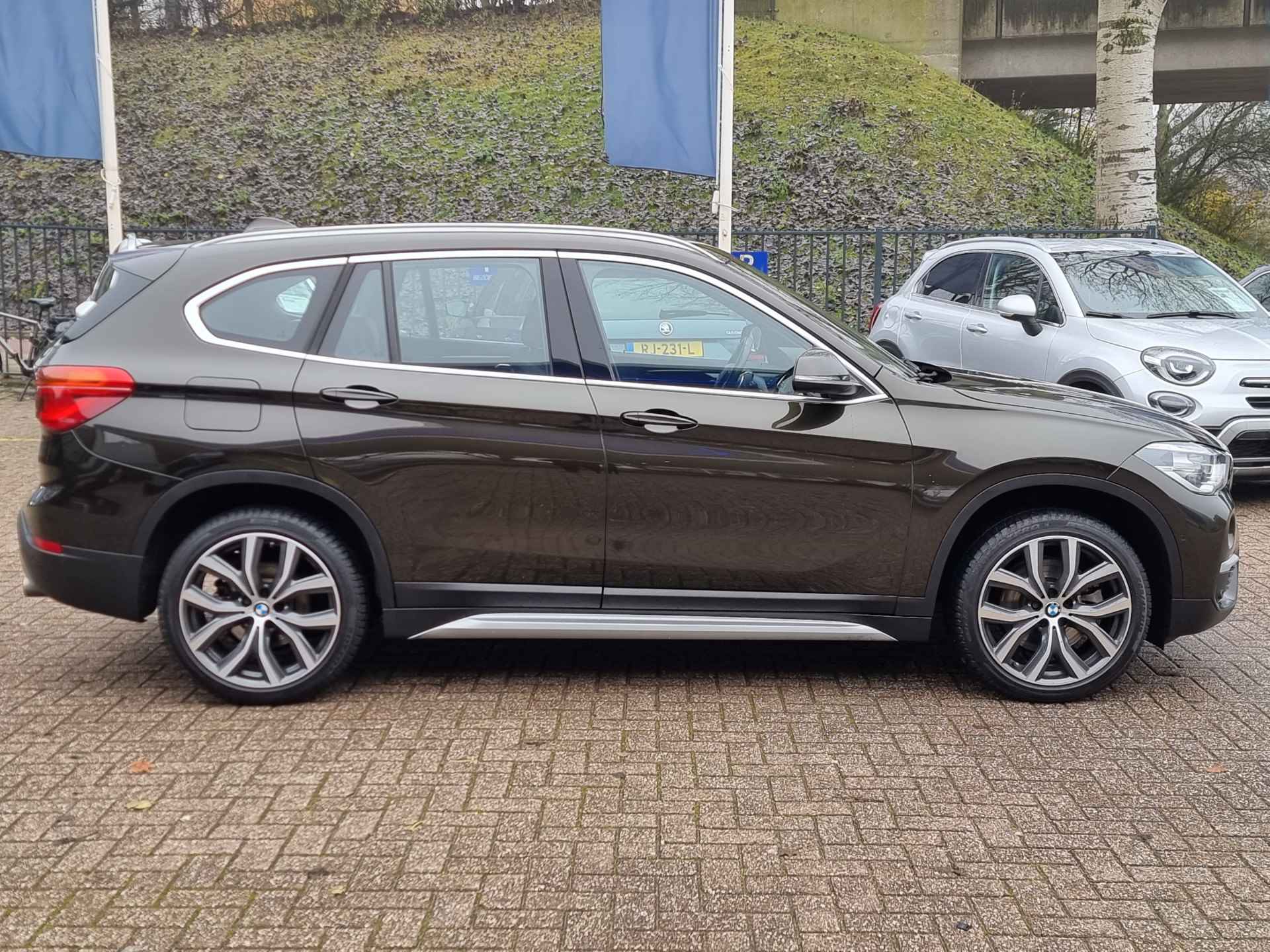 BMW X1 sDrive20i High Executive 192 PK | X-line | Panorama | Led | Climate contr. | Leder | NL-auto 12 mnd BOVAG garantie Whatsapp 06-53188999 - 6/49