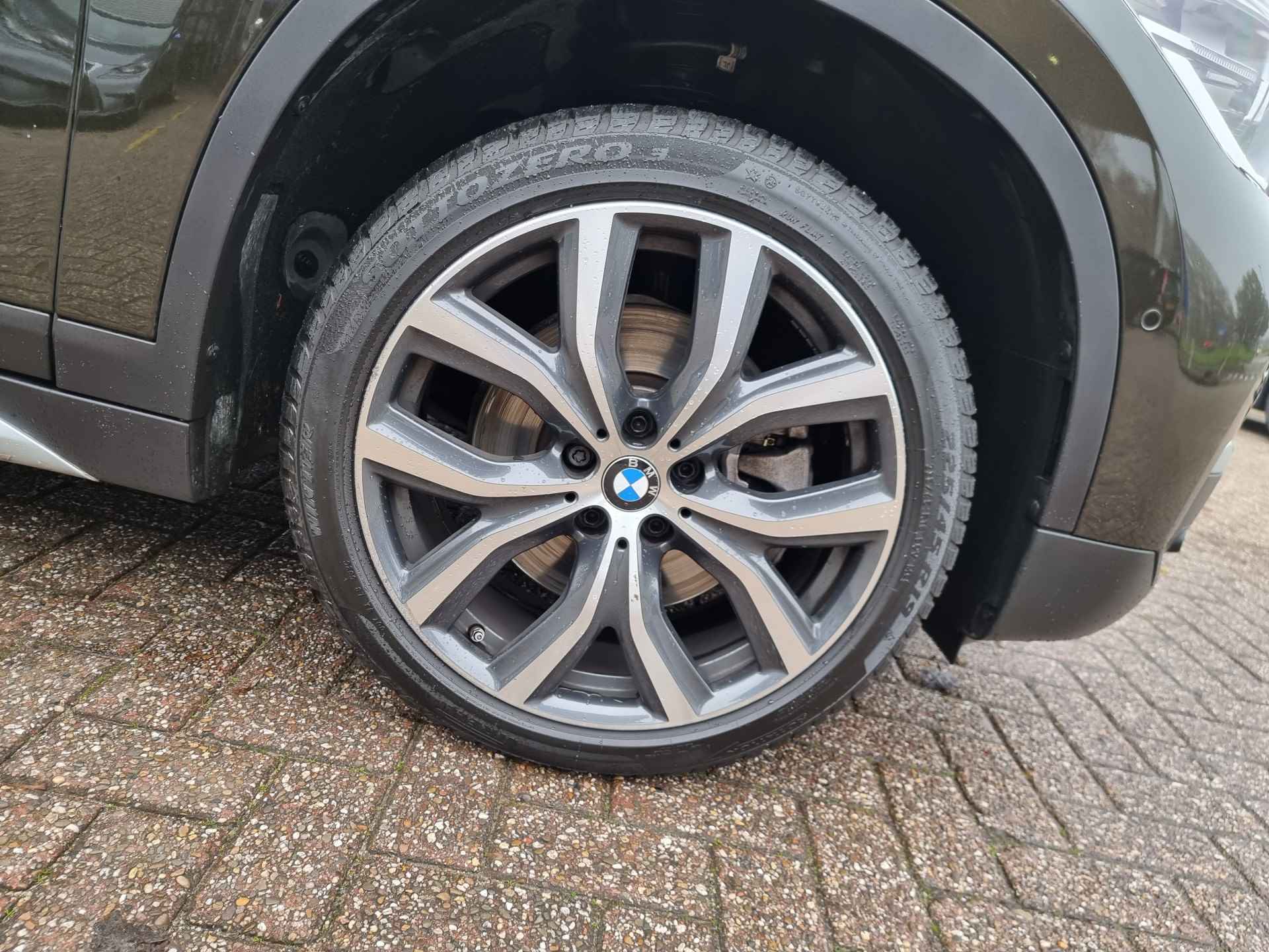 BMW X1 sDrive20i High Executive 192 PK | X-line | Panorama | Led | Climate contr. | Leder | NL-auto 12 mnd BOVAG garantie Whatsapp 06-53188999 - 15/49