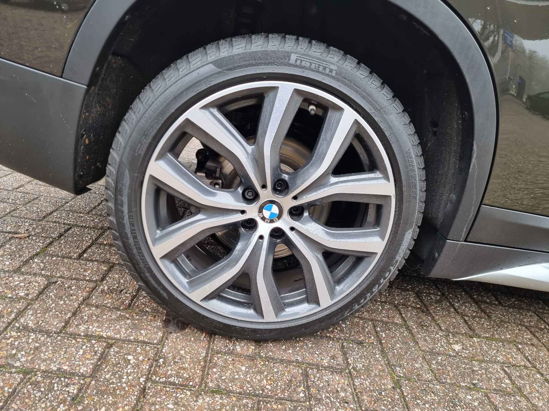BMW X1 sDrive20i High Executive 192 PK | X-line | Panorama | Led | Climate contr. | Leder | NL-auto 12 mnd BOVAG garantie Whatsapp 06-53188999 - 16/49
