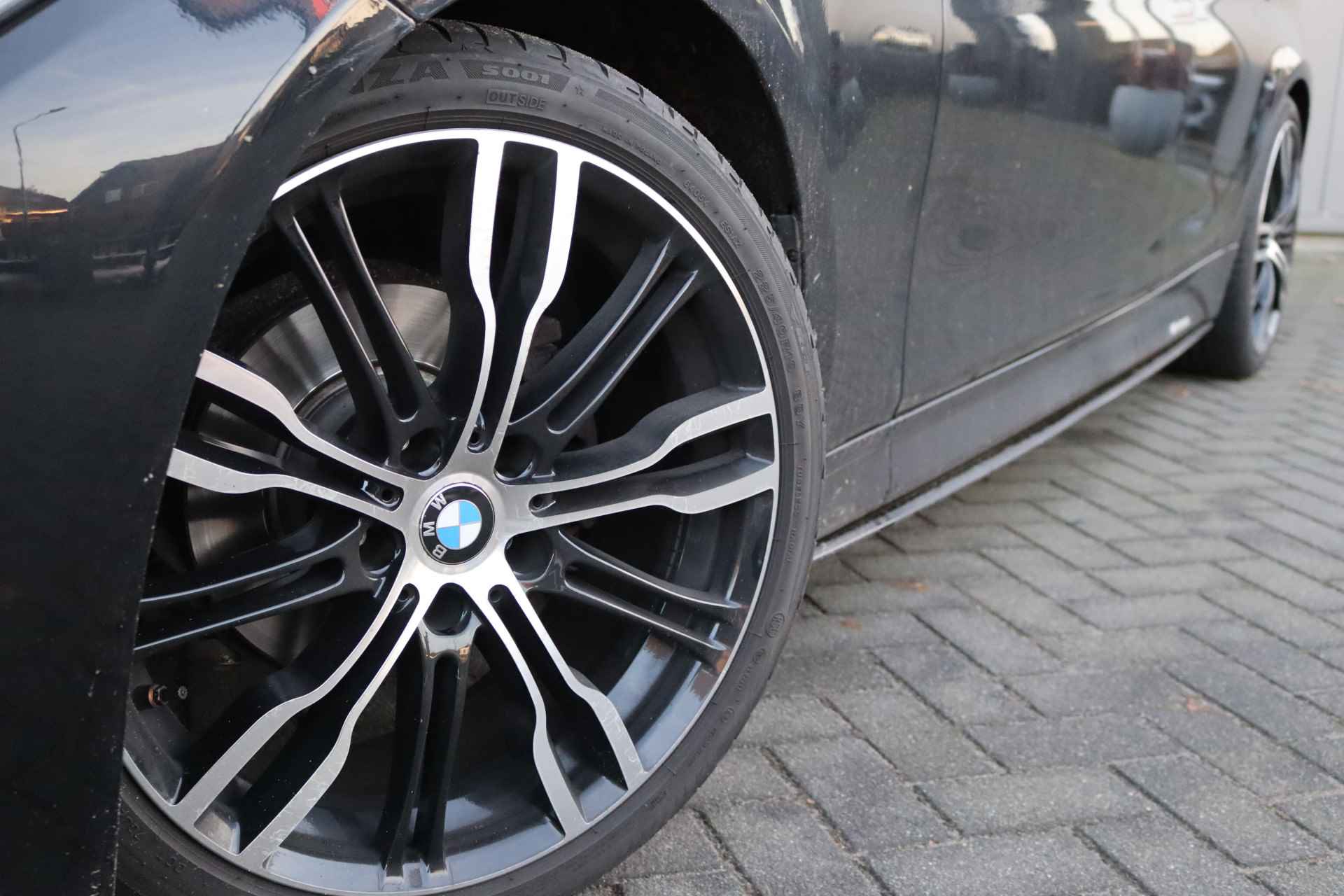 BMW 3-serie 320i EfficientDynamics Edition Executive Navigatie/Stoelverwarming/Parkeerhulp/Leder - 27/29