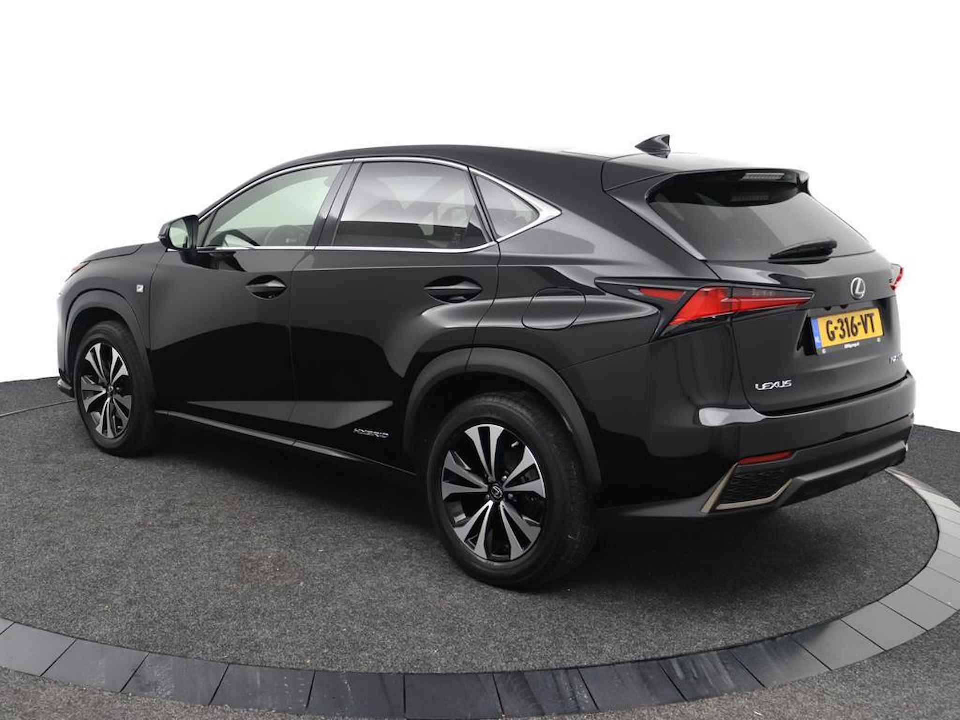 Lexus NX 300h AWD F Sport Line | Mark Levinson | Stoelkoeling | Panoramadak | Head-Up Display - 12/50