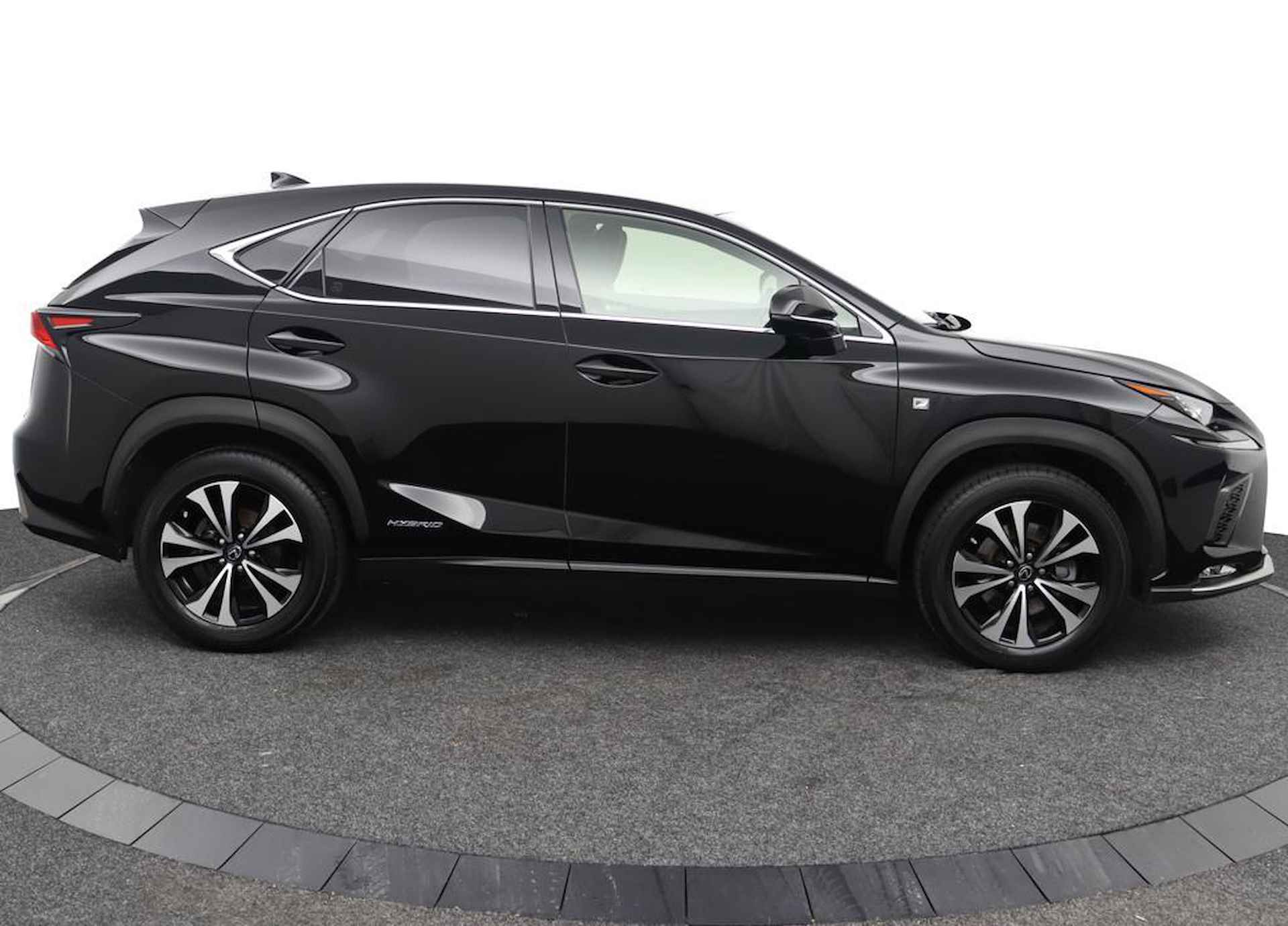 Lexus NX 300h AWD F Sport Line | Mark Levinson | Stoelkoeling | Panoramadak | Head-Up Display - 13/50