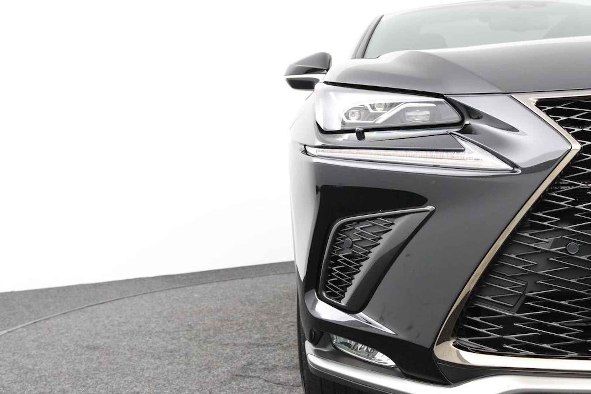 Lexus NX 300h AWD F Sport Line | Mark Levinson | Stoelkoeling | Panoramadak | Head-Up Display - 36/50