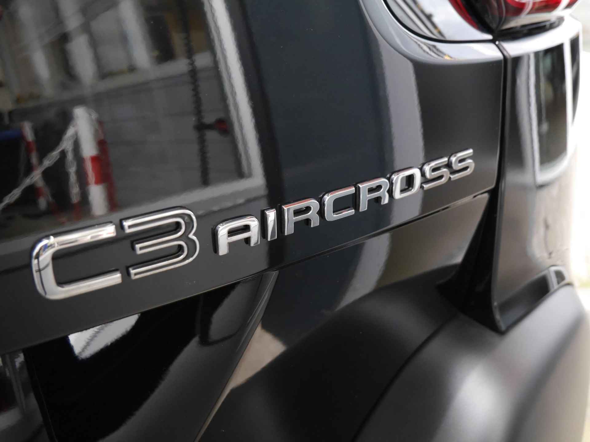 Citroen C3 Aircross 1.2 PureTech You | Parkeersensoren achter | Cruise control | Navigatie | Android auto & Apple carplay | Airco - 33/39