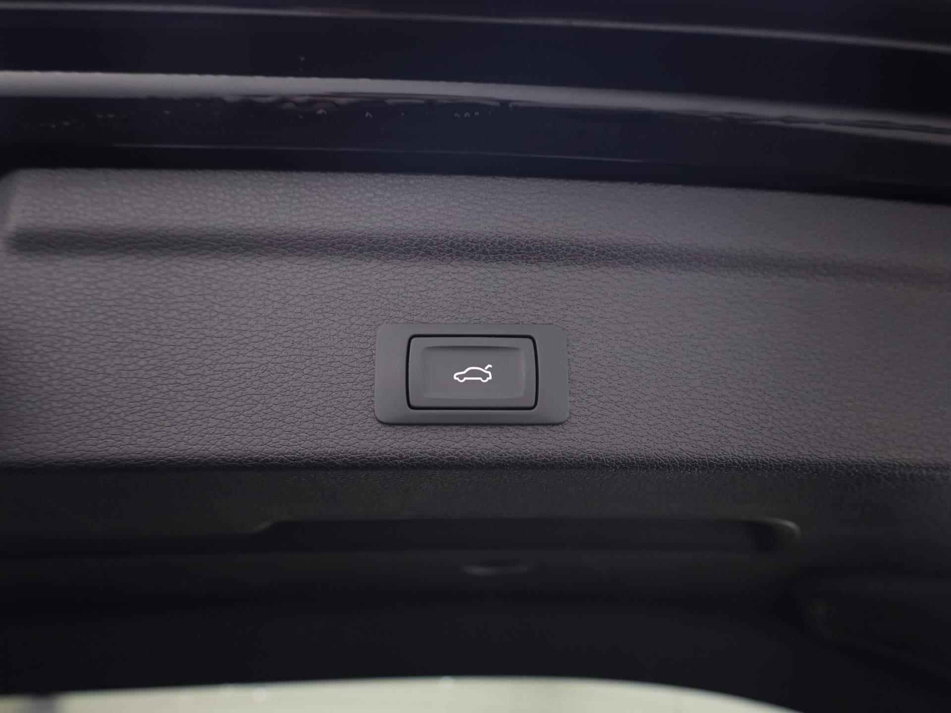 Audi Q3 Sportback 45 TFSI E 245 pk S Line | Elektrische Stoelen + Verwarming | 360 Camera | Virtual Cockpit Plus | - 10/43