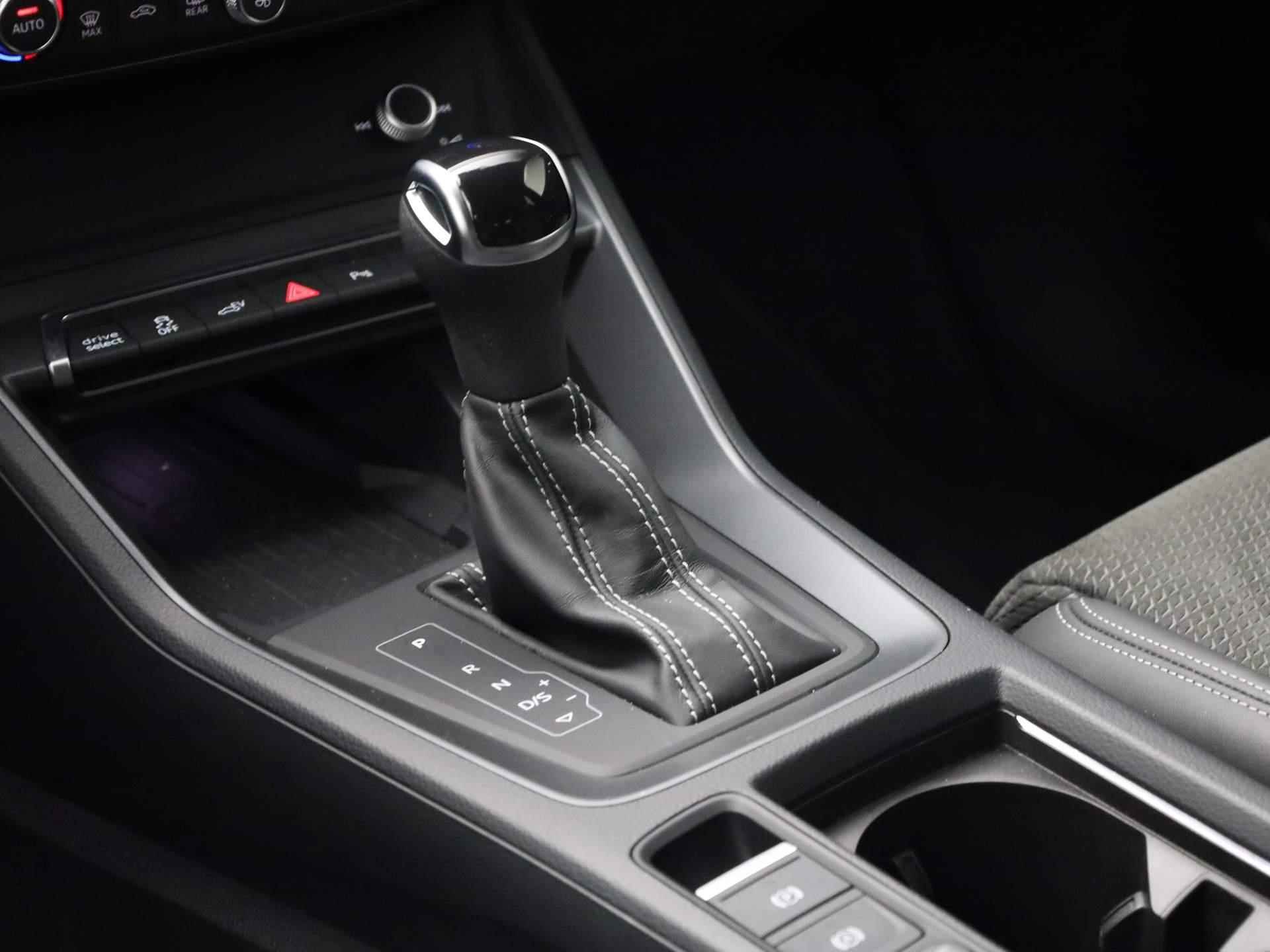 Audi Q3 Sportback 45 TFSI E 245 pk S Line | Elektrische Stoelen + Verwarming | 360 Camera | Virtual Cockpit Plus | - 12/43