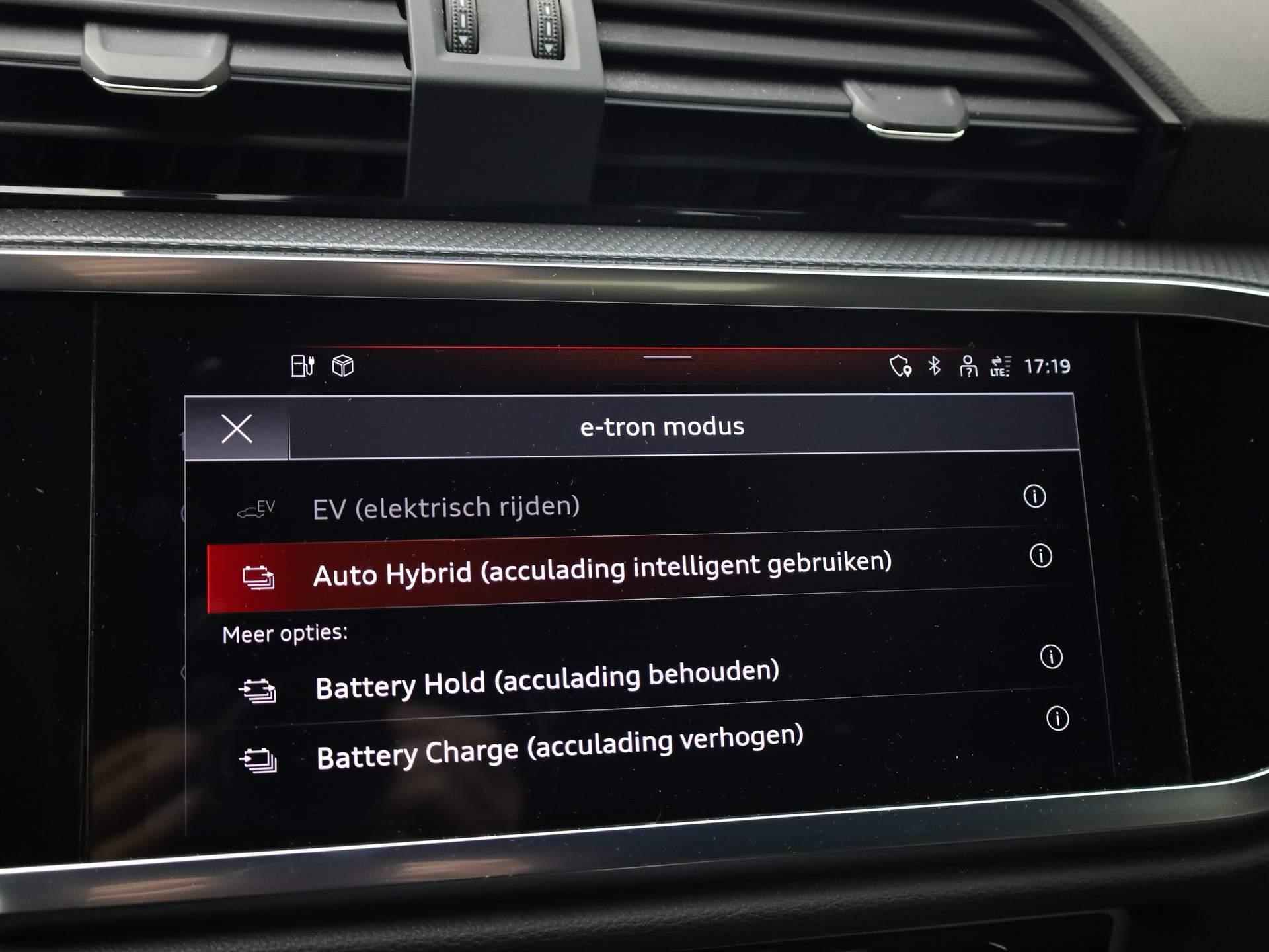 Audi Q3 Sportback 45 TFSI E 245 pk S Line | Elektrische Stoelen + Verwarming | 360 Camera | Virtual Cockpit Plus | - 31/43
