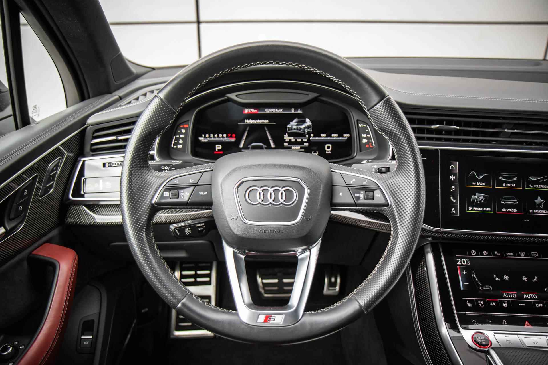 Audi SQ7 4.0 TFSI 507pk quattro 7-persoons | Luchtvering | Trekhaak | Panoramadak | B&O | Massagestoelen - 42/64