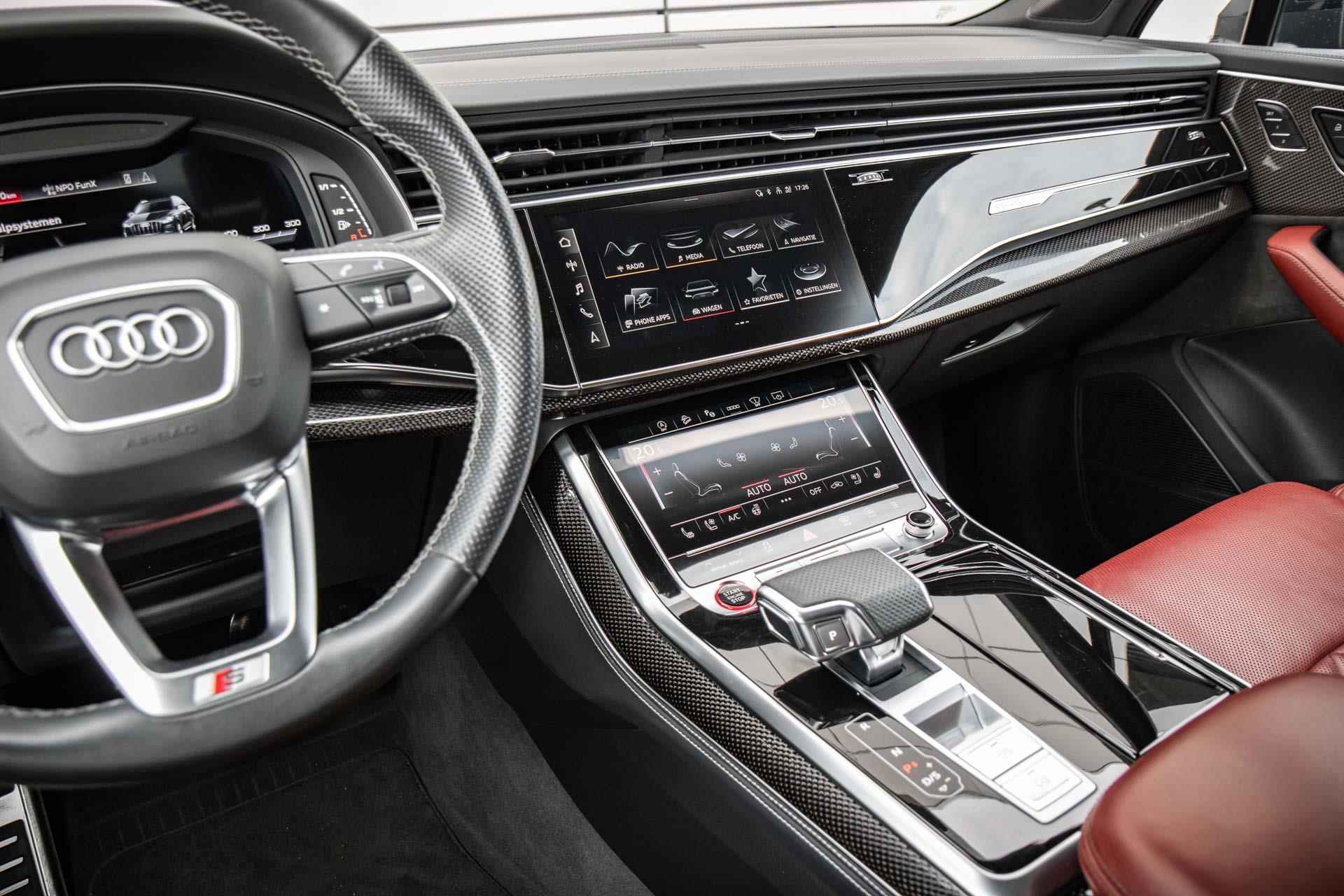 Audi SQ7 4.0 TFSI 507pk quattro 7-persoons | Luchtvering | Trekhaak | Panoramadak | B&O | Massagestoelen - 47/64