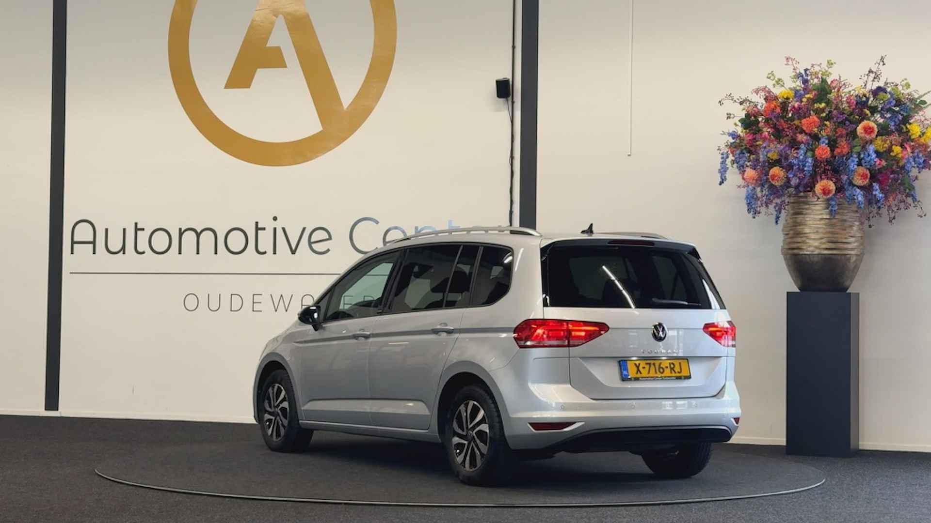 Volkswagen Touran 1.5 TSI Highline 7p | ACC | PDC V EN A | NAVI | LMV | DODEHOEK - 13/46