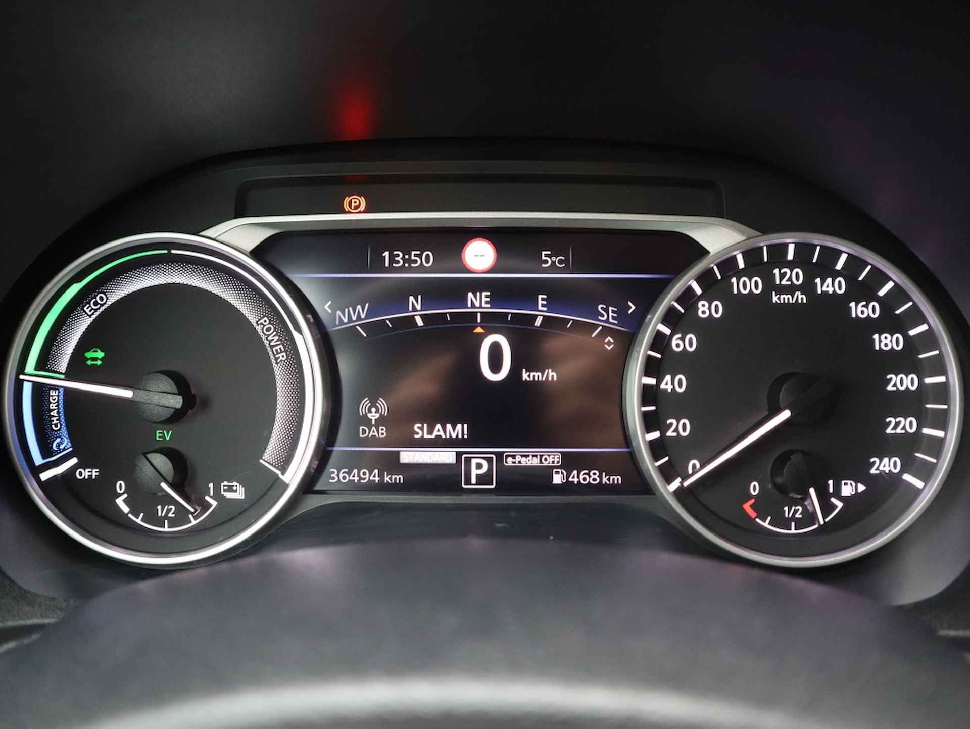 Nissan Juke 1.6 Hybrid N-Connecta / Camera / Cruise control / Navigatie - 37/51