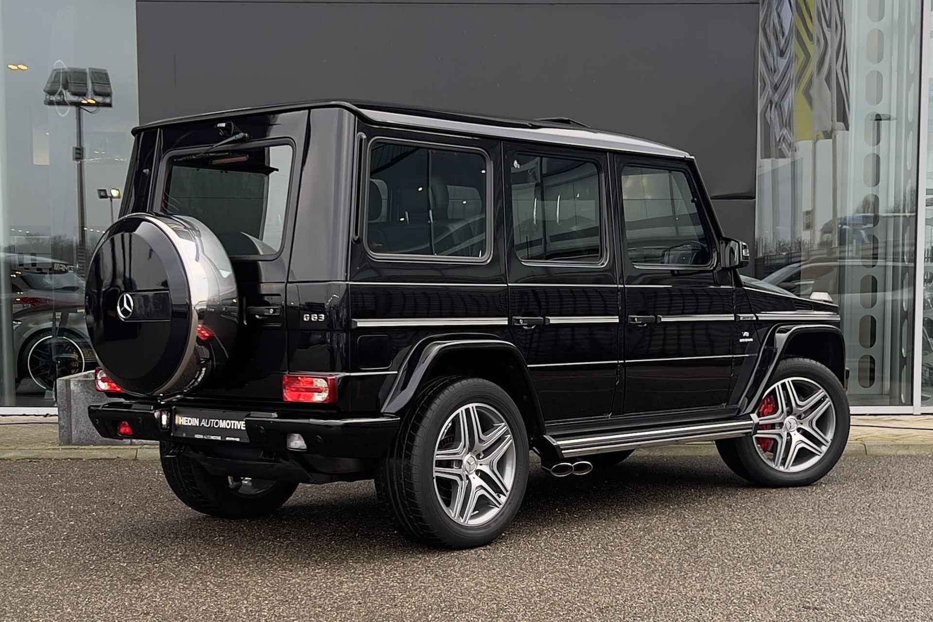 Mercedes-Benz G-klasse G 63 AMG Automaat | Designo Exclusiefpakket | Schuifkanteldak | Comand Online | Harman/Kardon Audio | Sfeerverlichting | Stoelverwarming - 2/31