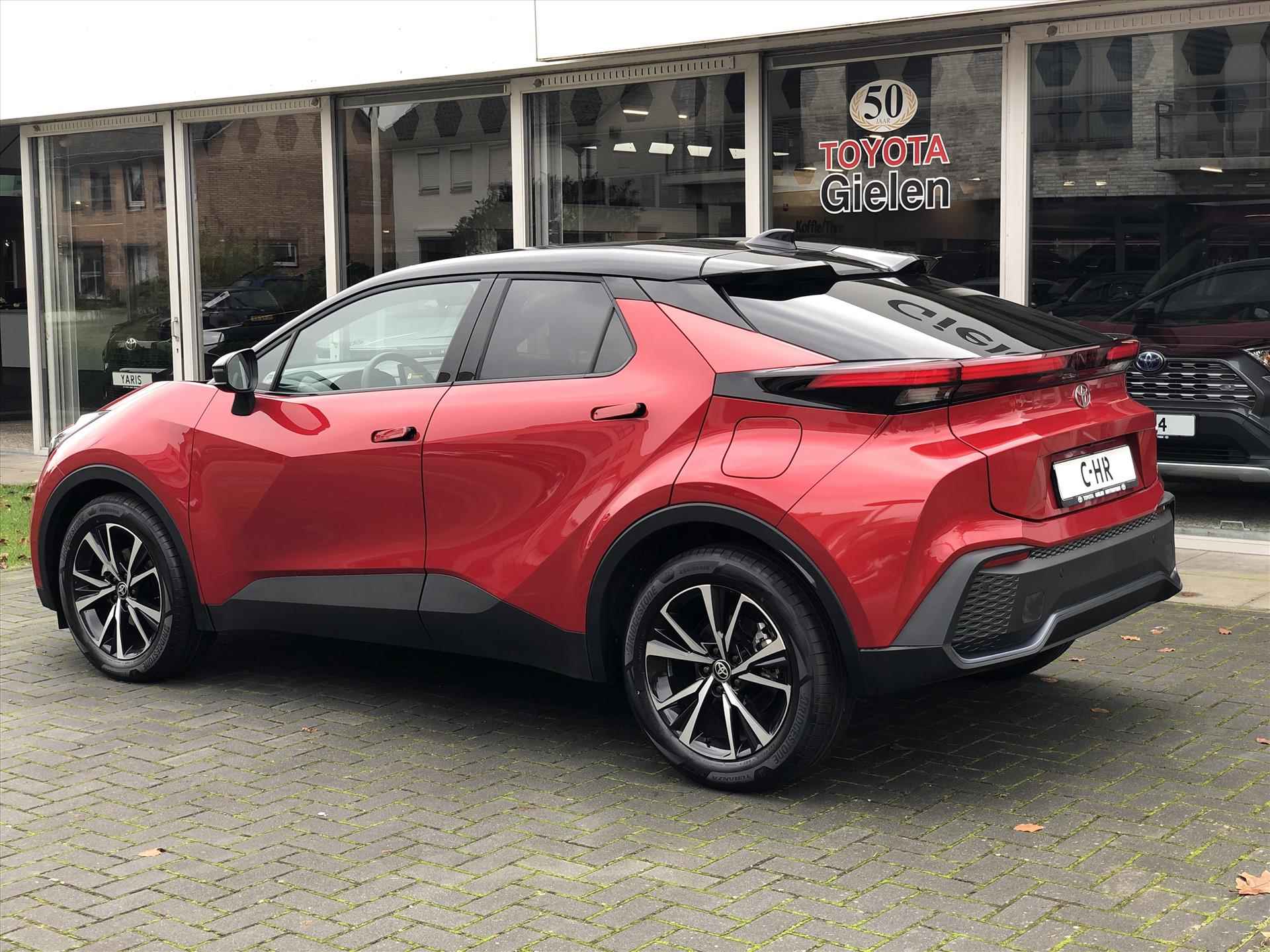 Toyota C-Hr 2.0 High Power Hybrid First Edition | Groot scherm, Dodehoekherkenning, Stoel + Stuurverwarming, Elektrische achterklep - 4/32